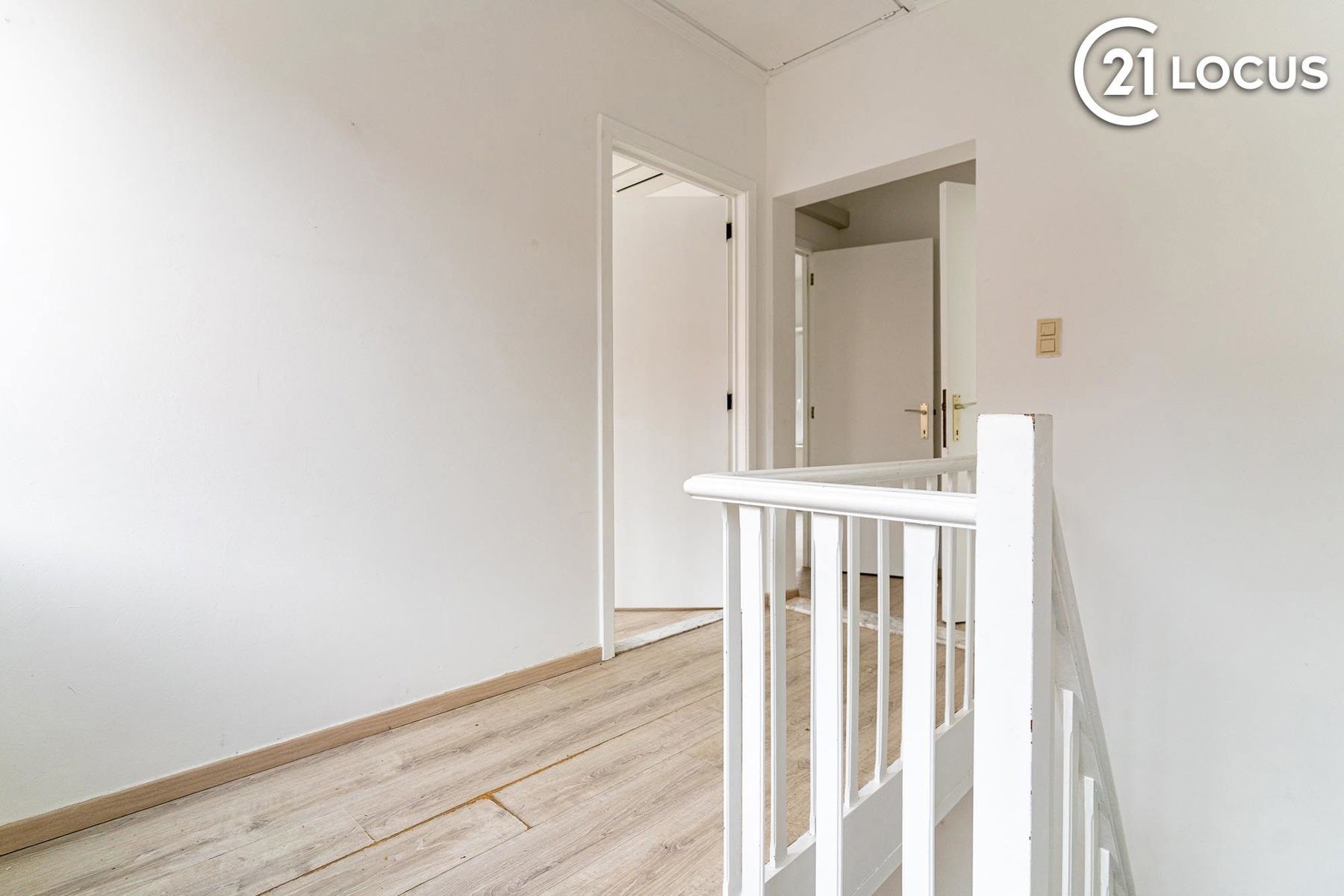 Betaalbare, instapklare woning. Op te frissen naar smaak foto 9