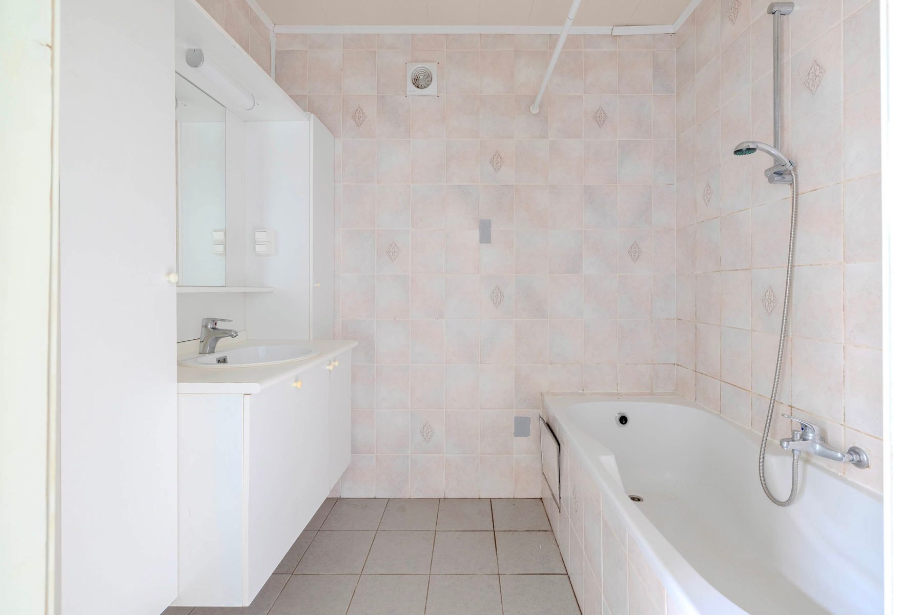 Te renoveren woning op een perceel van 509m² foto 18