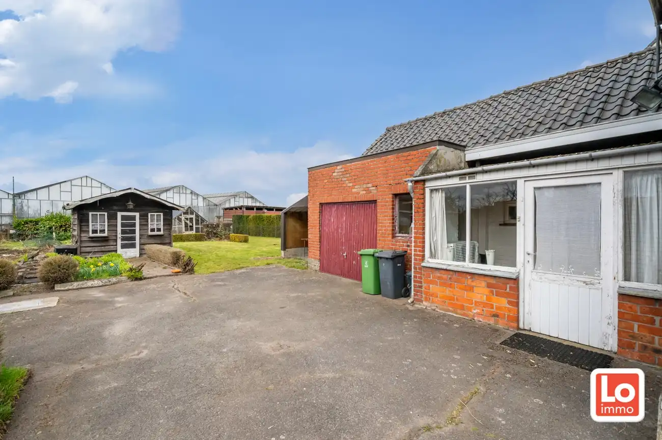 VERKOCHT! Charmante open te renoveren woning met garage en grote tuin op een goed bereikbare locatie tussen Lochristi en Oostakker! foto 18