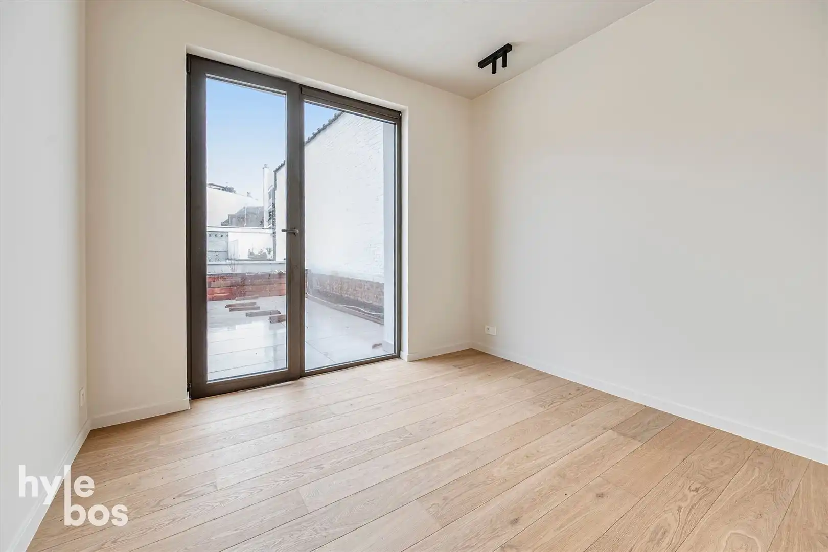 Luxueus energiezuinig appartement met ruim terras in centrum foto 13