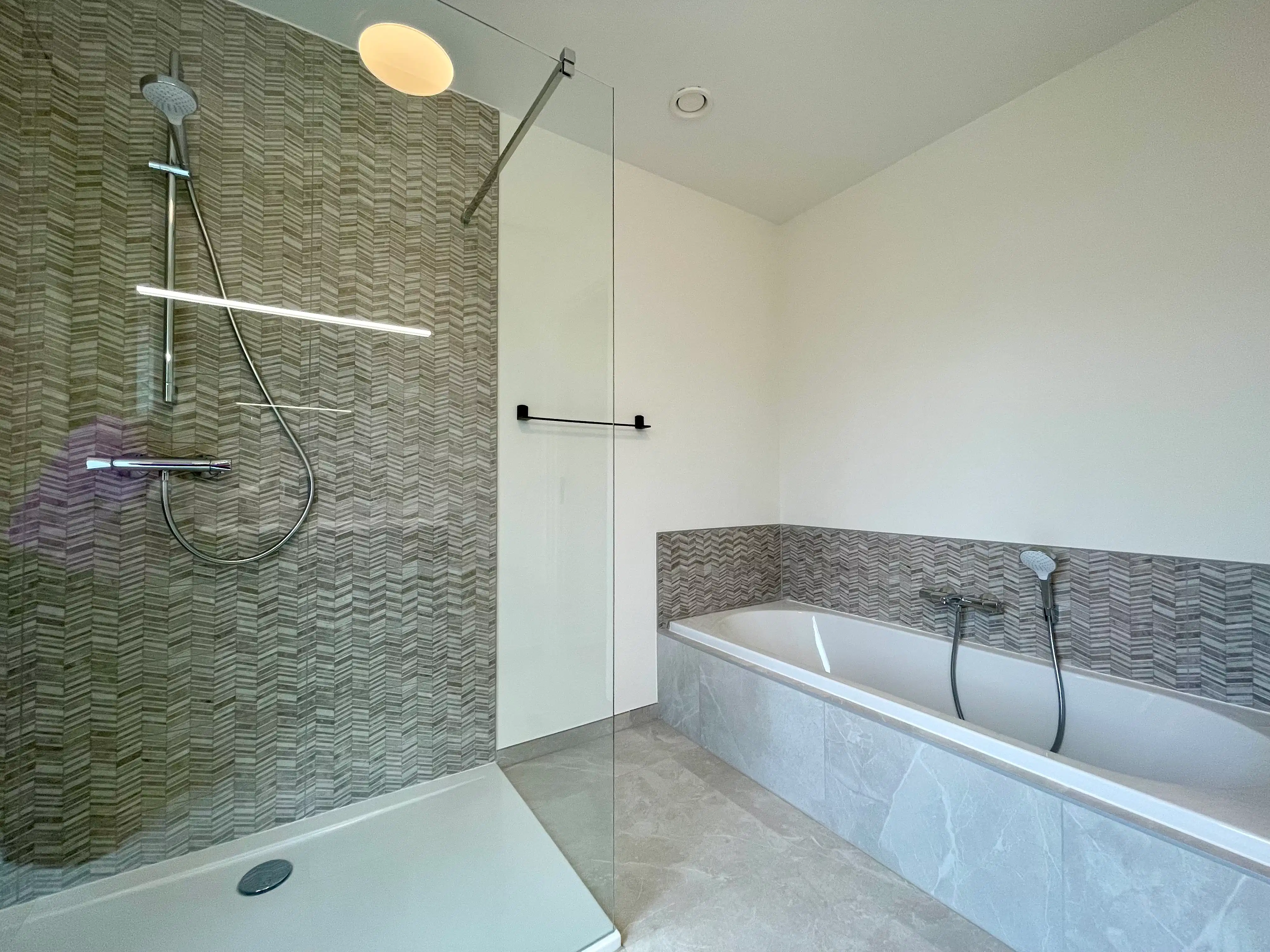 Nieuwbouwwoning in een levendige buurt dichtbij Gent foto 15