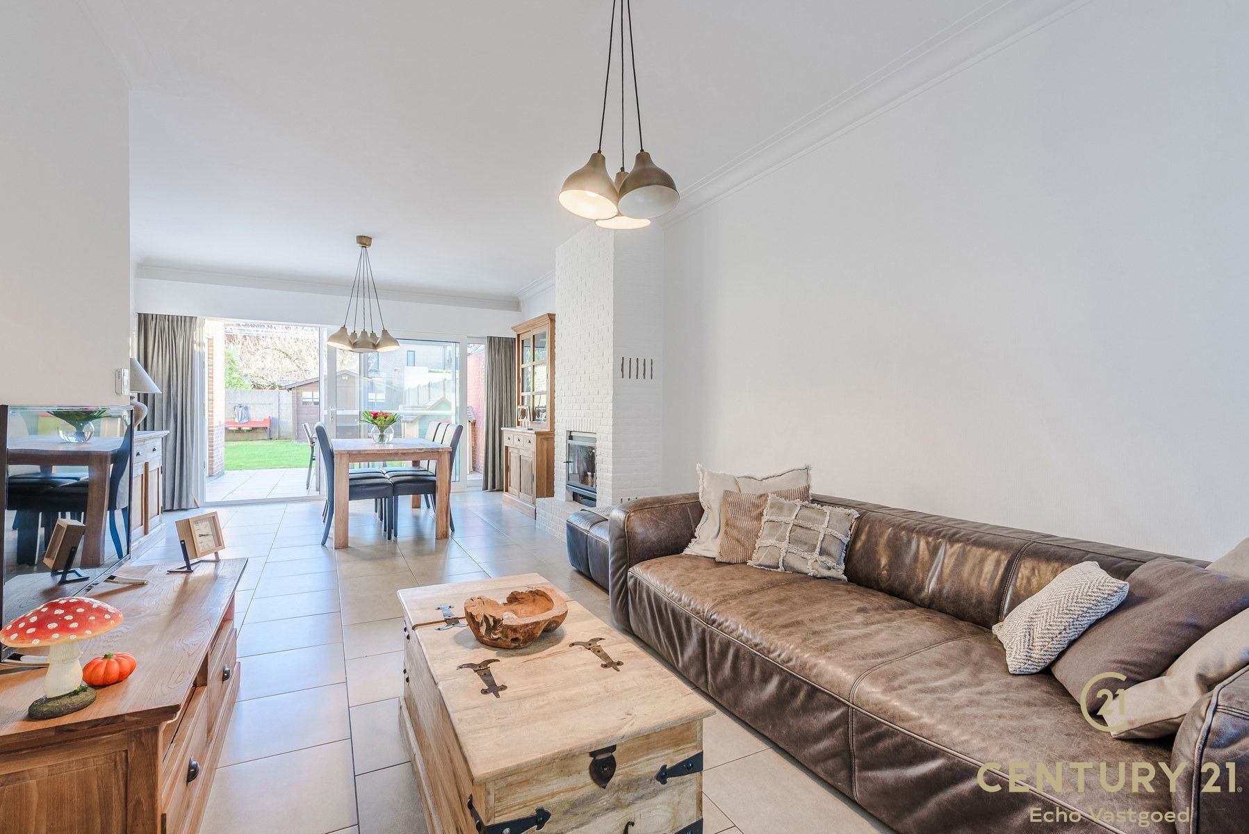 gerenoveerde gezinswoning met 3 slpk, garage en zonnige tuin foto 3