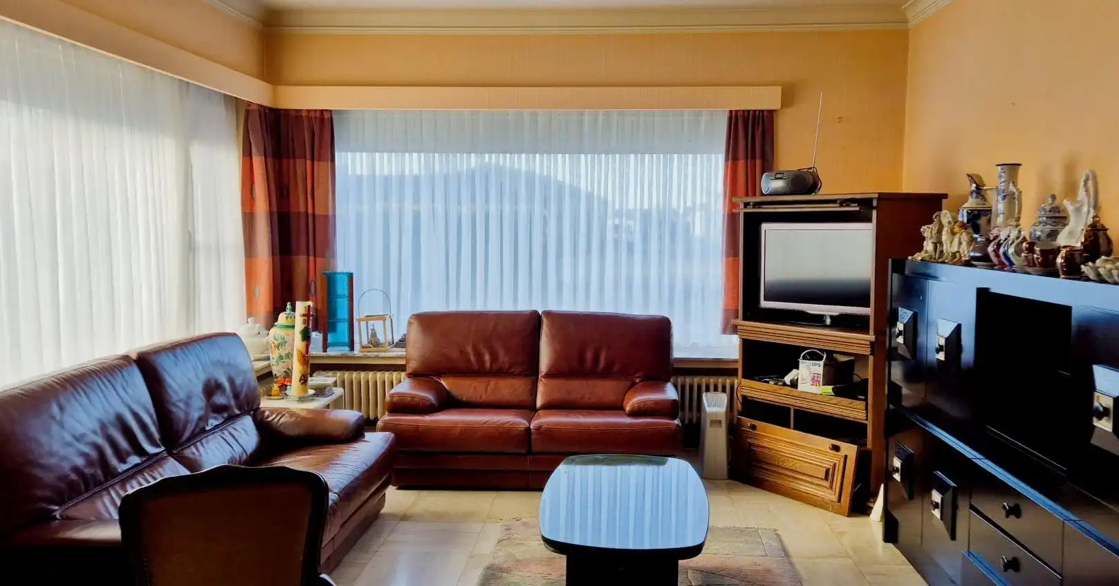 Woning en/of handel op zeer zichtbare hoek foto 3