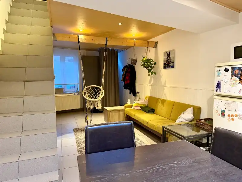 KNUSSE COMFORTABELE RIJWONING MET 2 SLAAPKAMERS foto 3