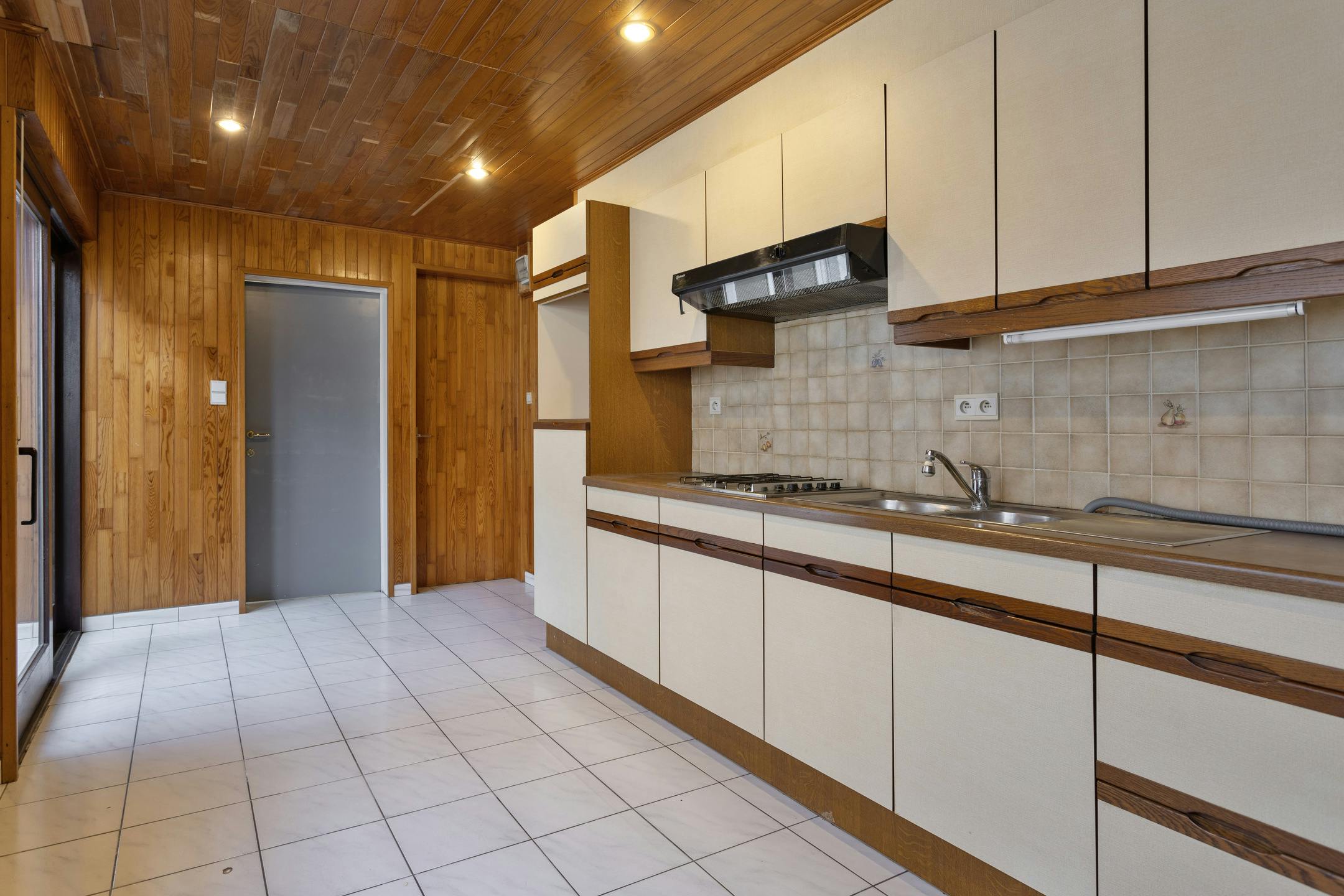 Huis met 2 / 3 slaapkamers en buitenruimte in centrum Maldegem foto 6