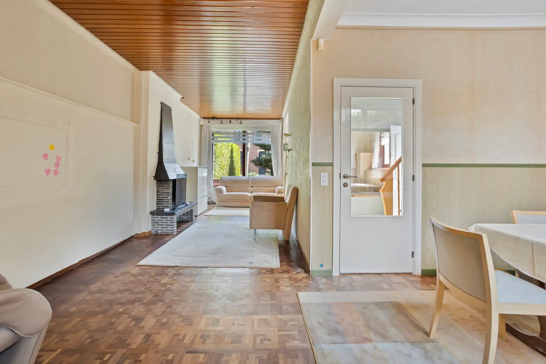 Ruime gezinswoning met potentiële bouwgrond te Mariaburg. foto 6