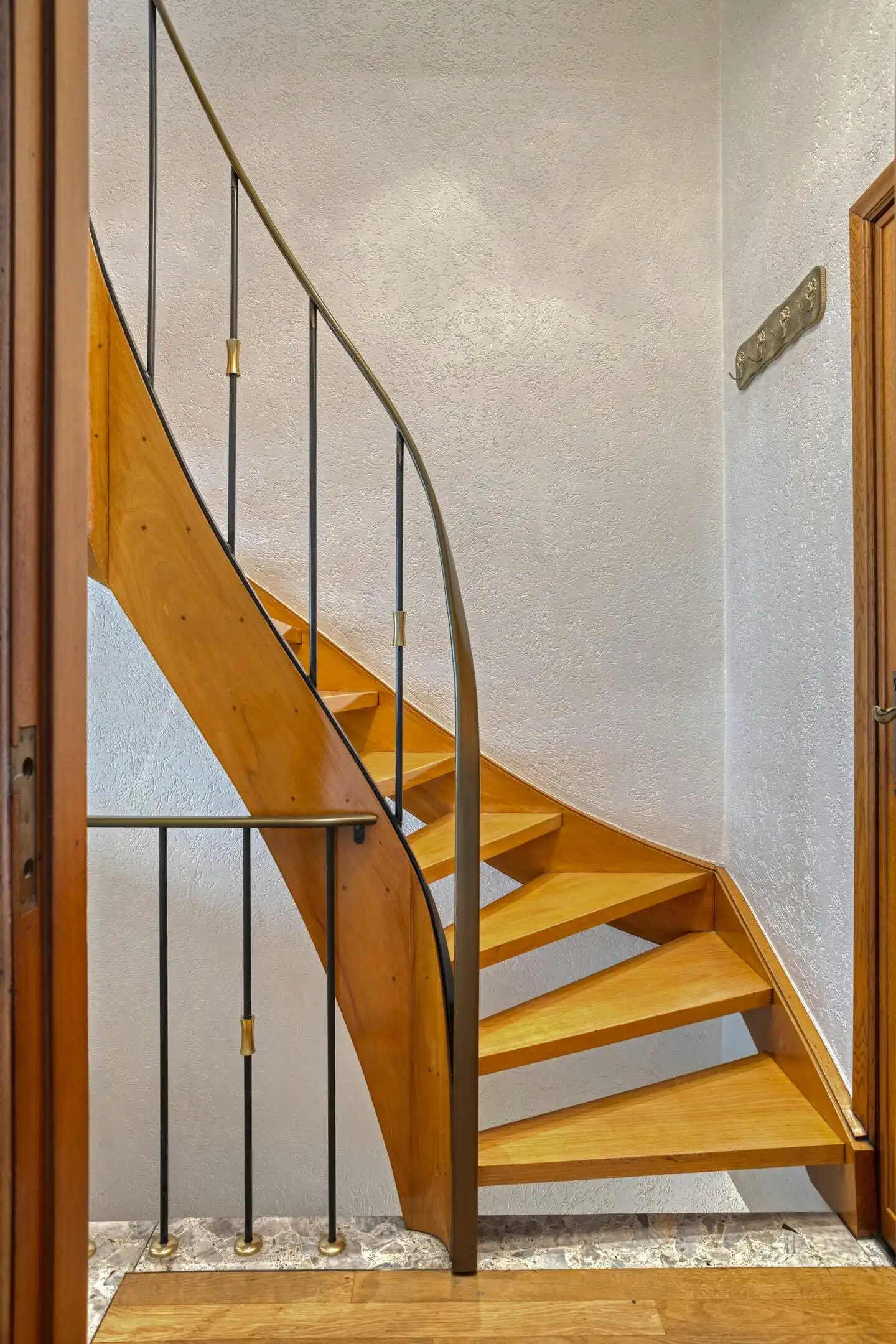 Zeer ruim huis in Boom met veel potentieel in Boom foto 10