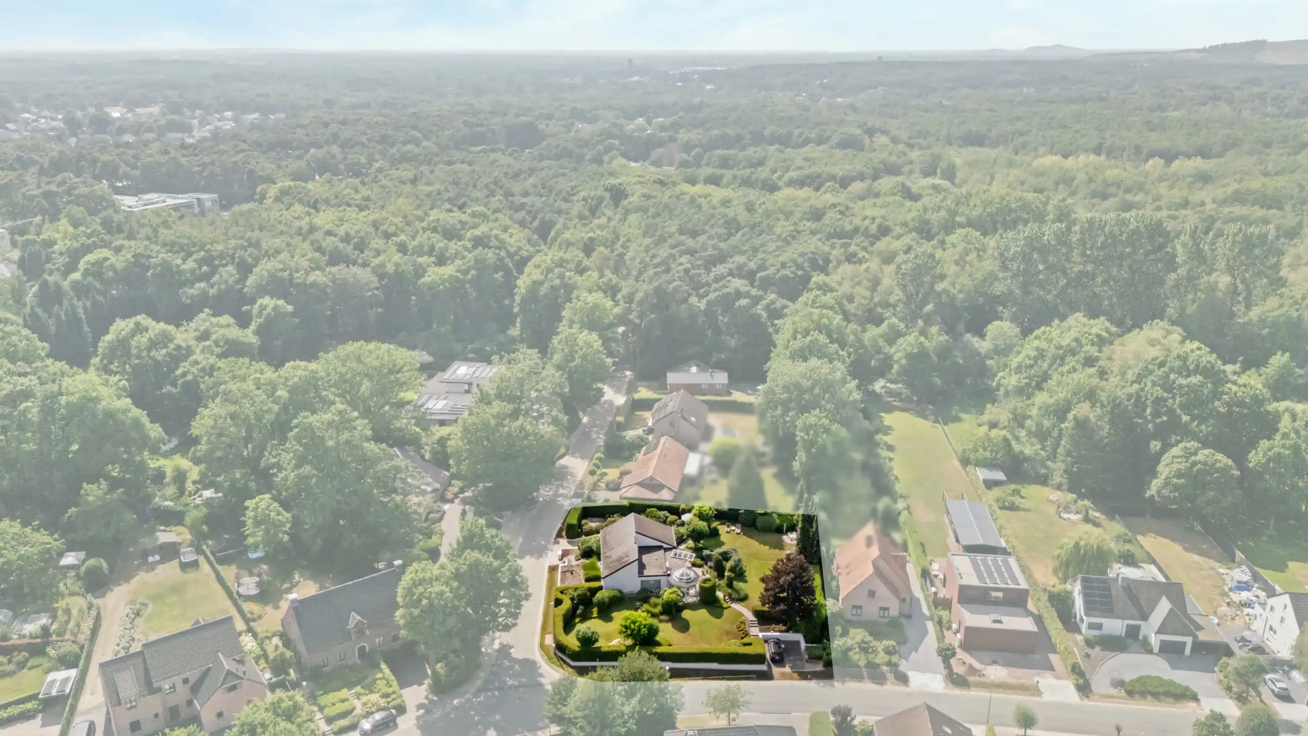 Verrassend eigentijdse woning inclusief bouwgrond foto 29