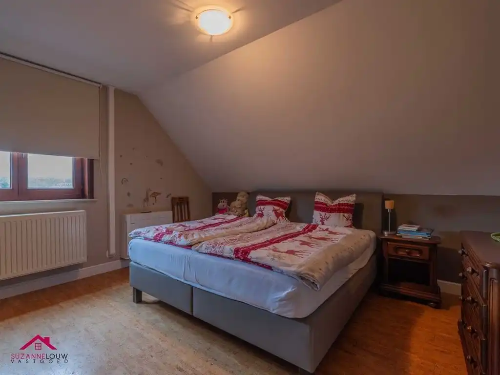 Charmante vrijstaande woning met sfeervol aangelegd terras foto 42