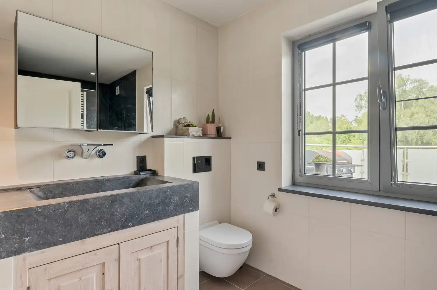 Gunstig gelegen loft met 2 slaapkamers foto 18