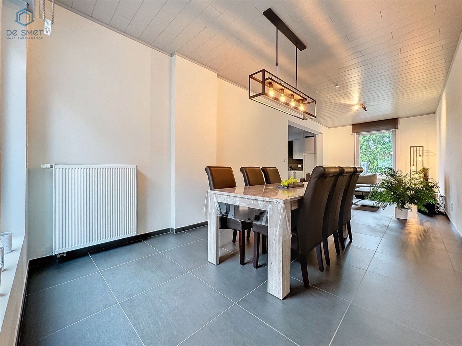 Instapklare en gerenoveerde woning met 3 slp en tuin foto 2