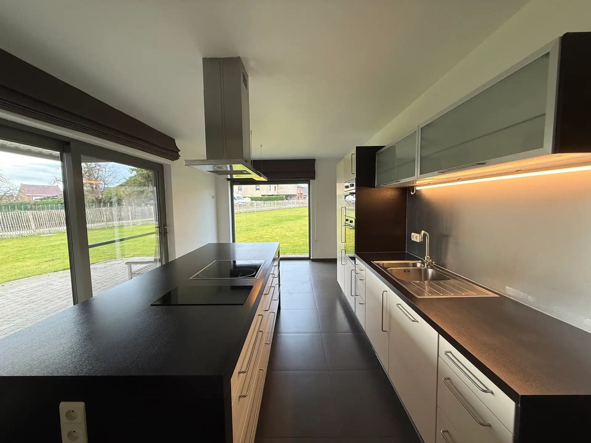 WANZELE - Rustig gelegen Villa met grote tuin. foto 7