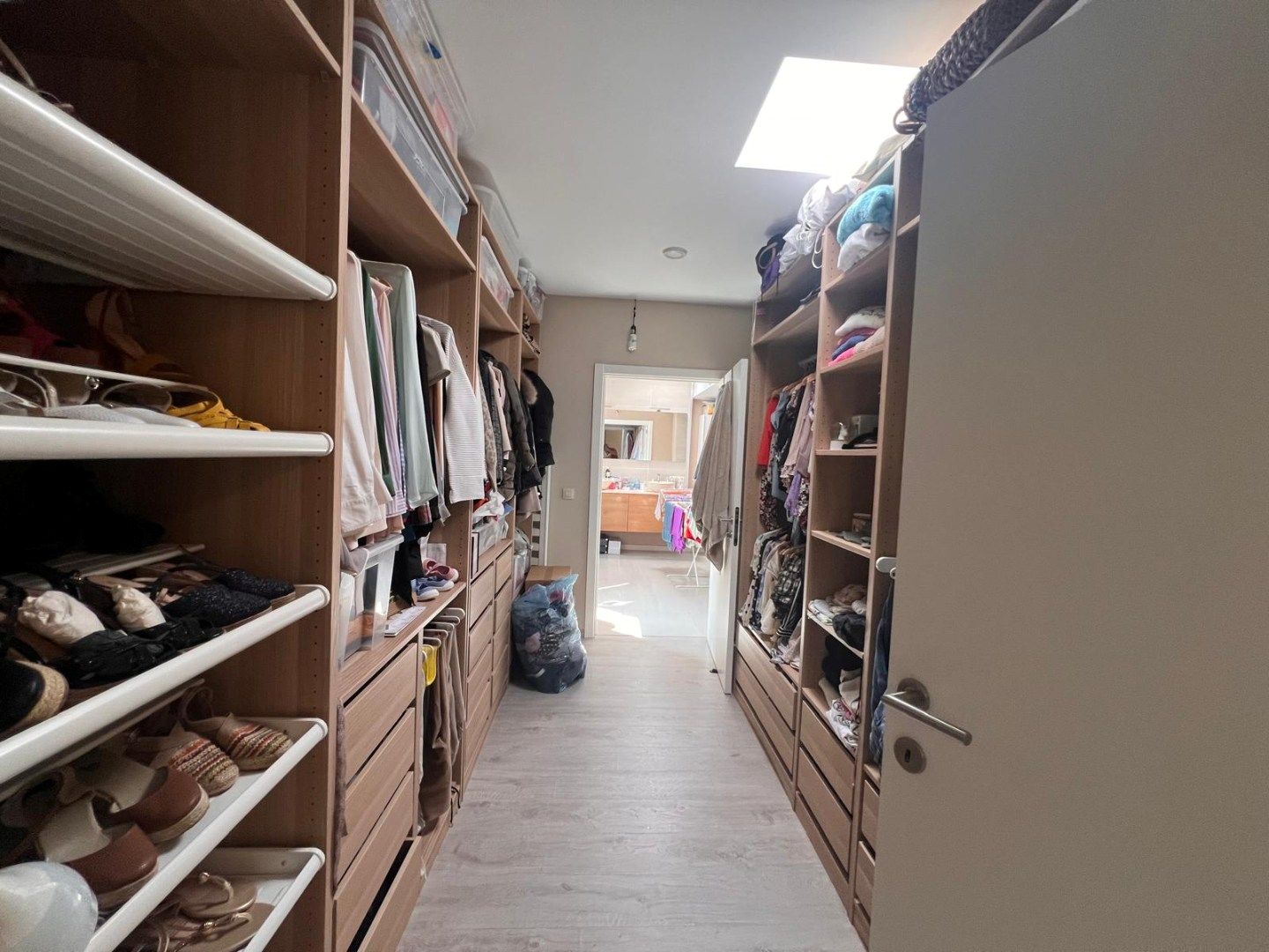 Zeer ruime duplex met 3 slaapkamers foto 14
