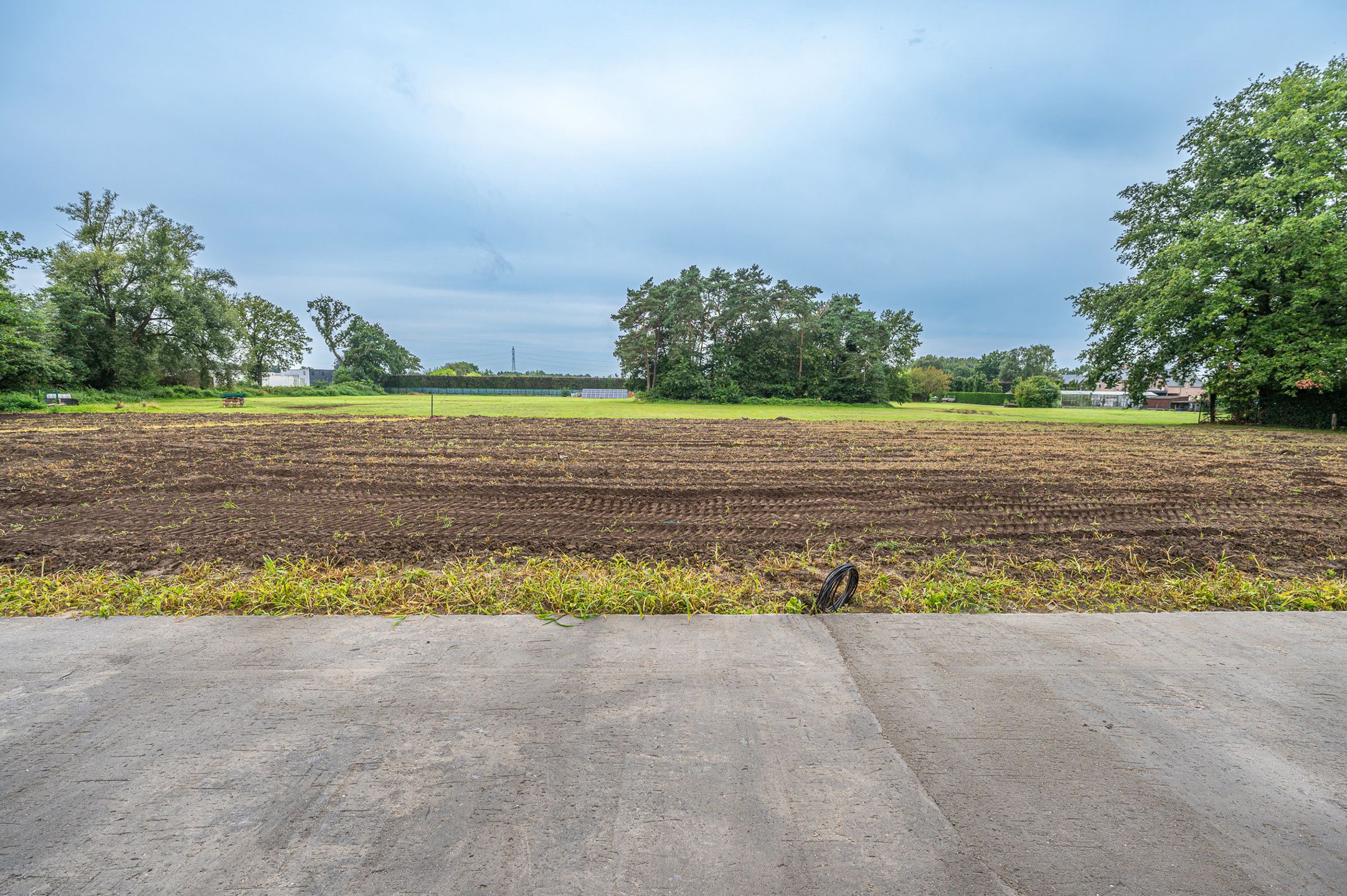 Landelijk gelegen nieuwbouw villa op 16 are grond foto 4