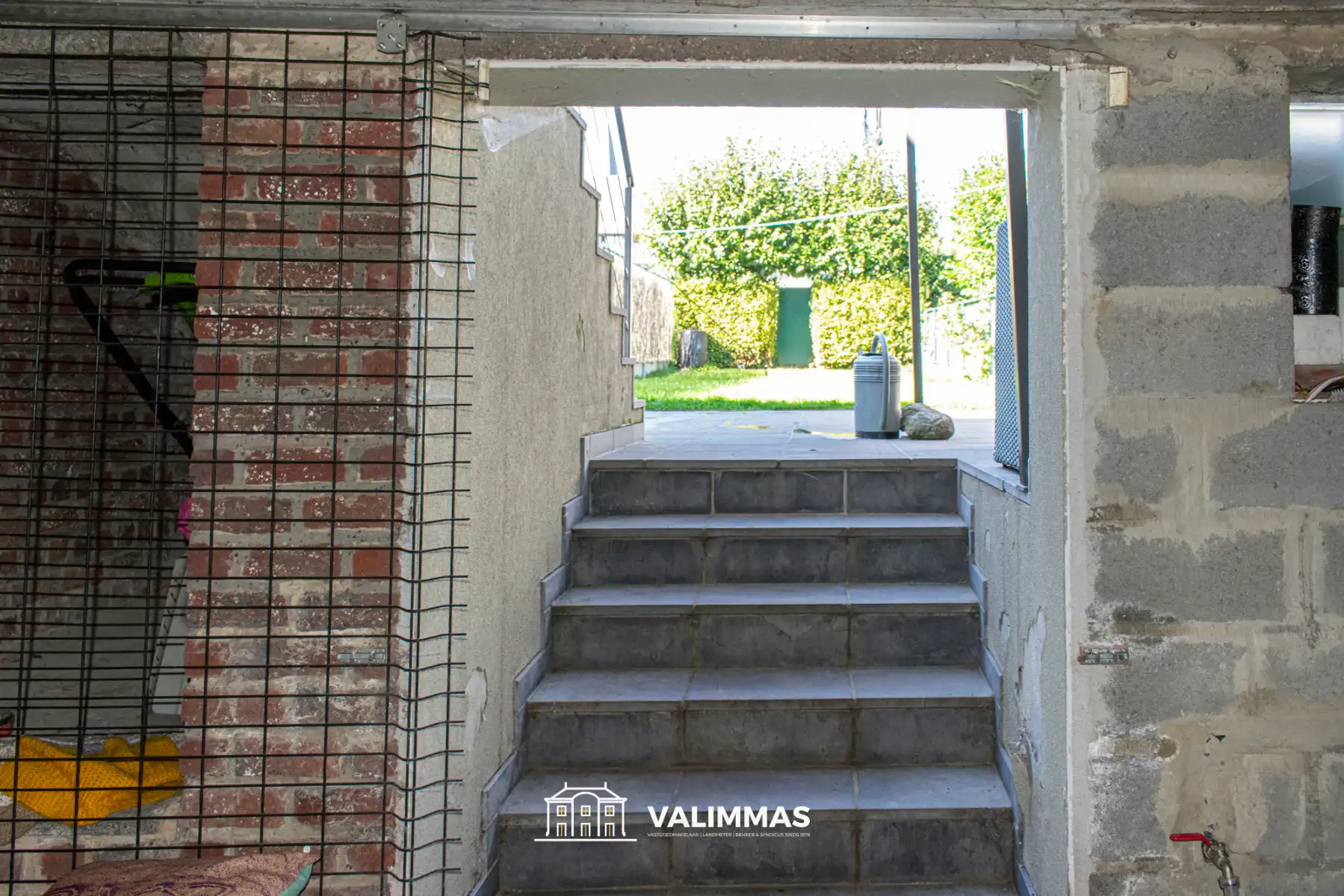 Welgelegen en instapklare woning met gezellige tuin & garage foto 22