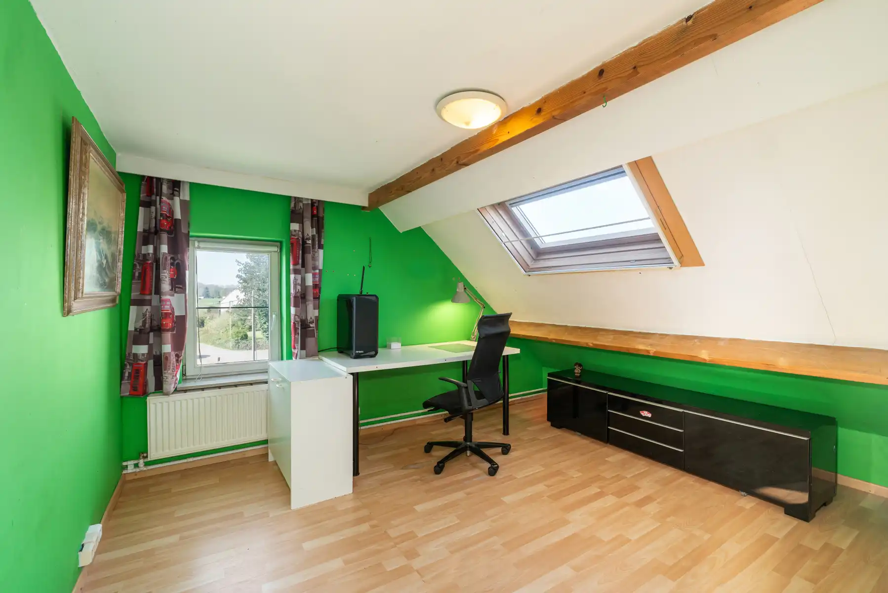 Woning met 4 slaapkamer, 2 badkamers en garage/atelier foto 25