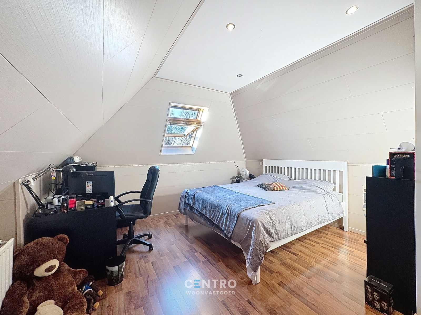 Gezellige woning met 4 RUIME slpks en tuin te Uitkerke! foto 18