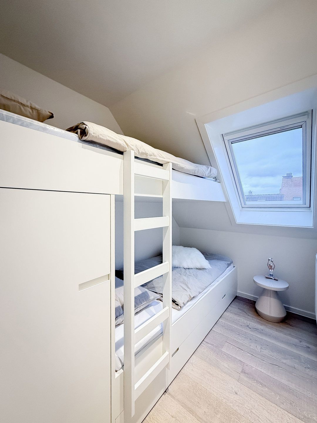 Stijlvol gerenoveerd duplex-appartement met 2 zonneterrassen foto 19