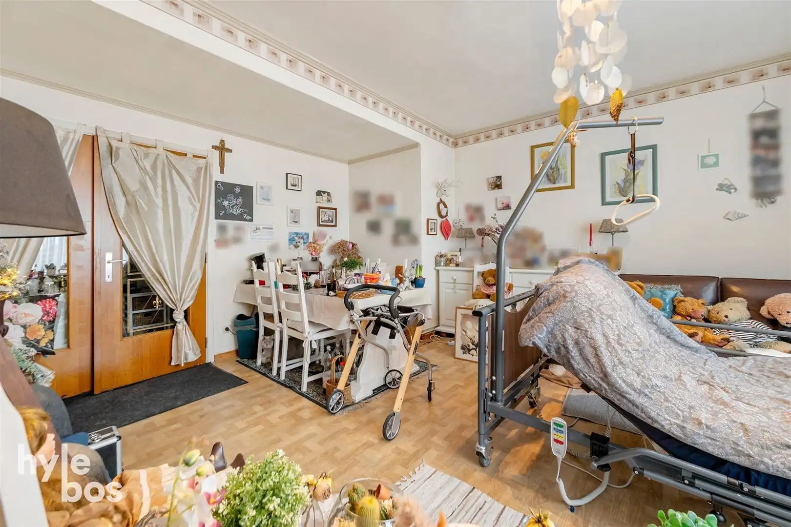 Opbrengsteigendom van 3 appartementen + 3 garages foto 5