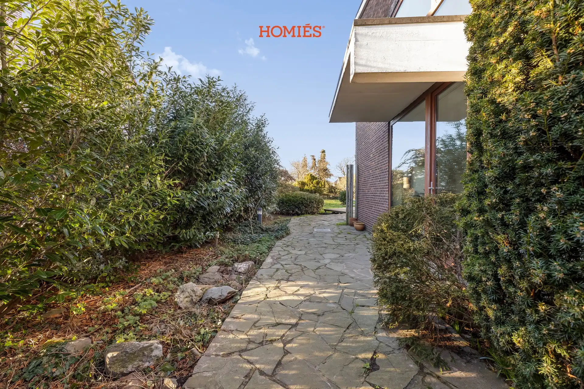 Unieke architectenwoning met veel lichtinval foto 18