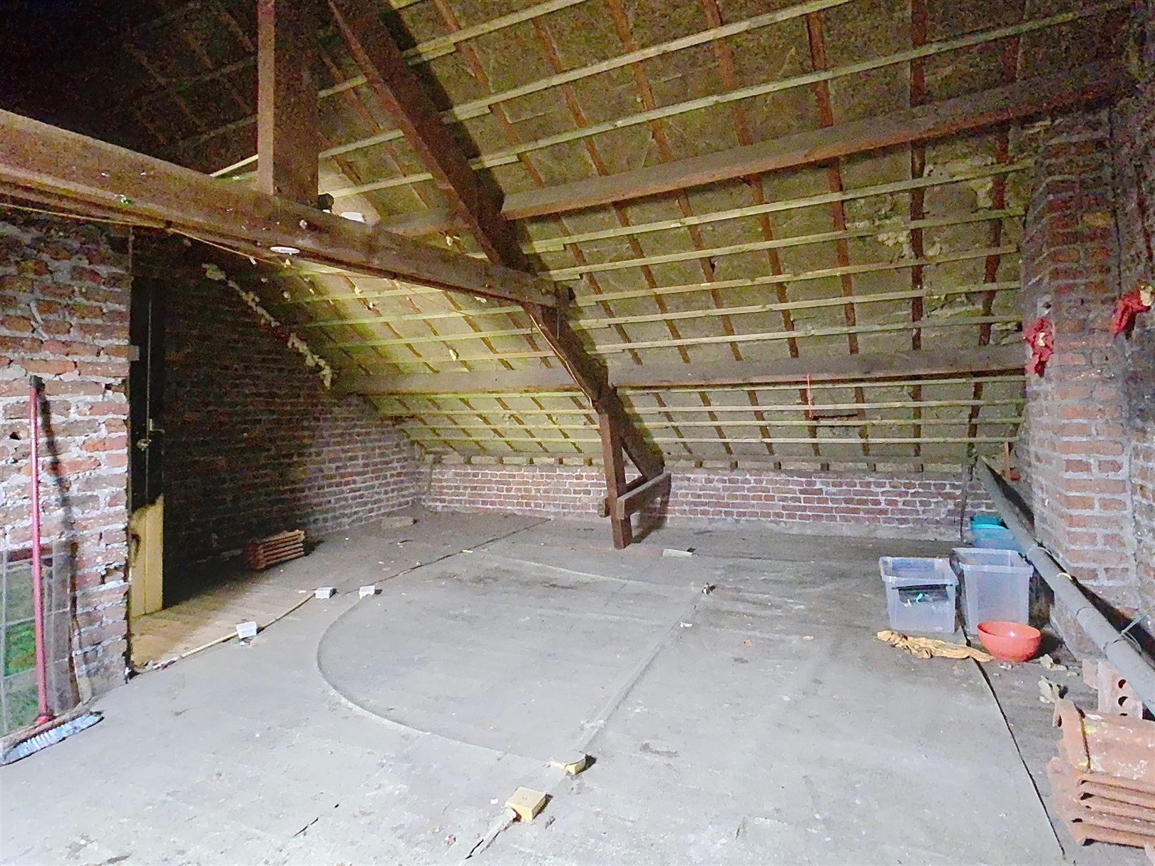 Te renoveren woning, 3 slpks, zolder, tuin, garage, 9a 98ca foto 26
