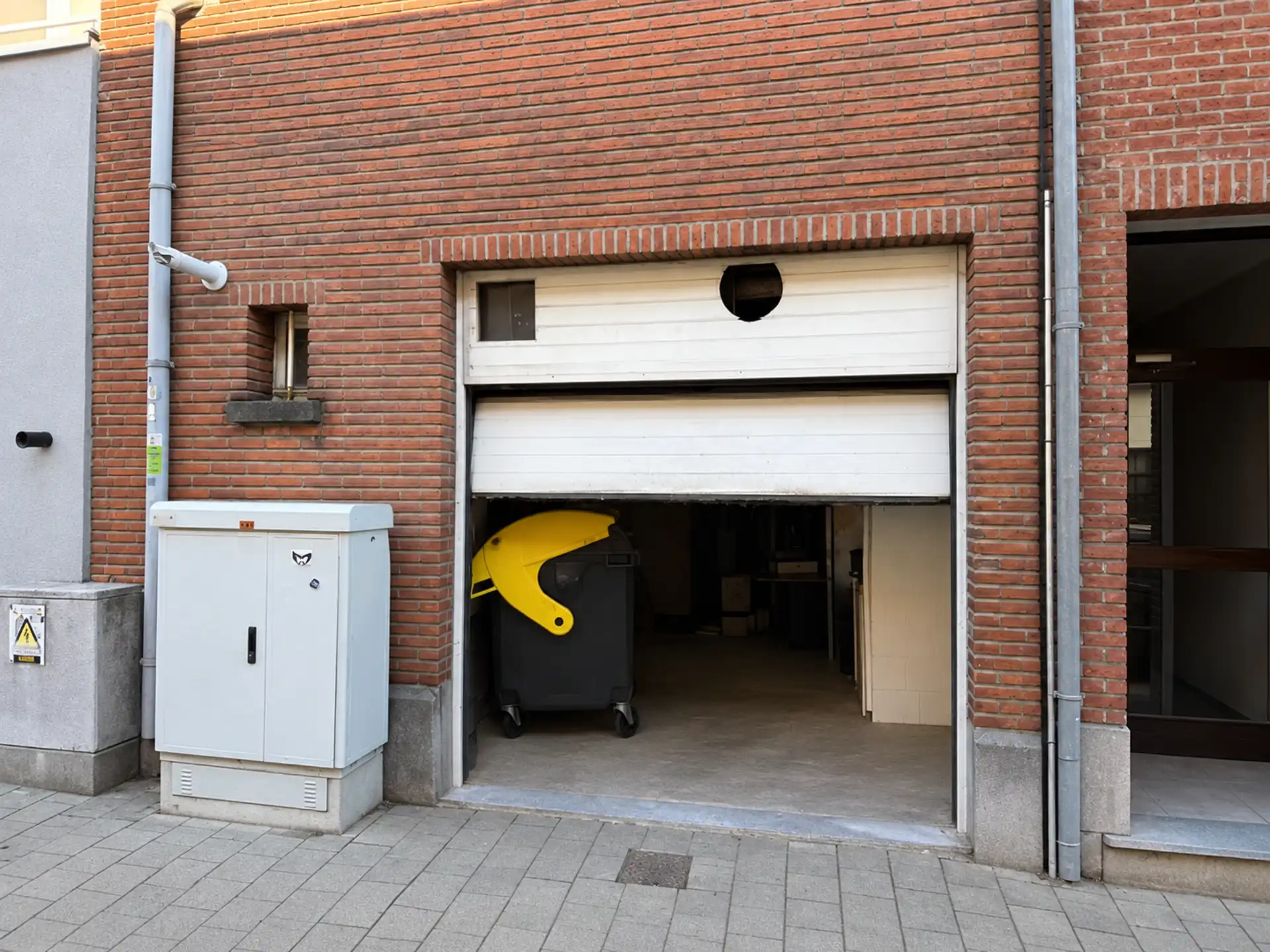 Centraal gelegen handelsruimte foto 6