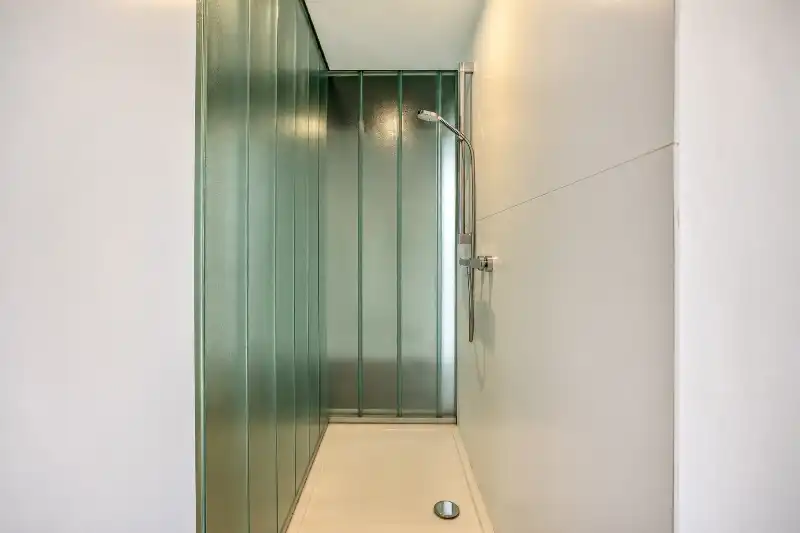 Moderne woning met kantoor en prachtig zicht op de Leie foto 15