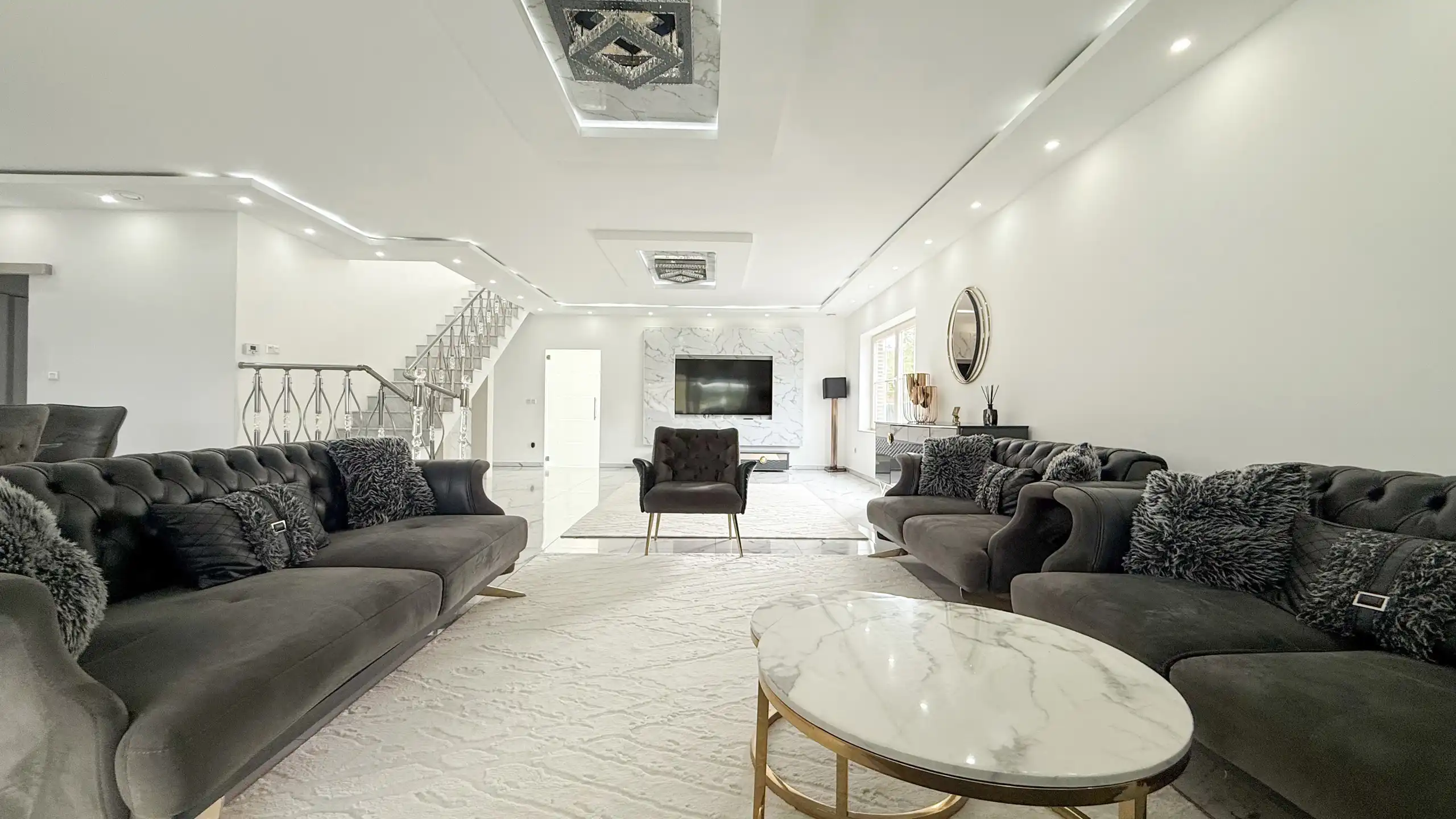 Exclusieve villa met luxueuze leefruimte en 7slpk + veranda! foto 7