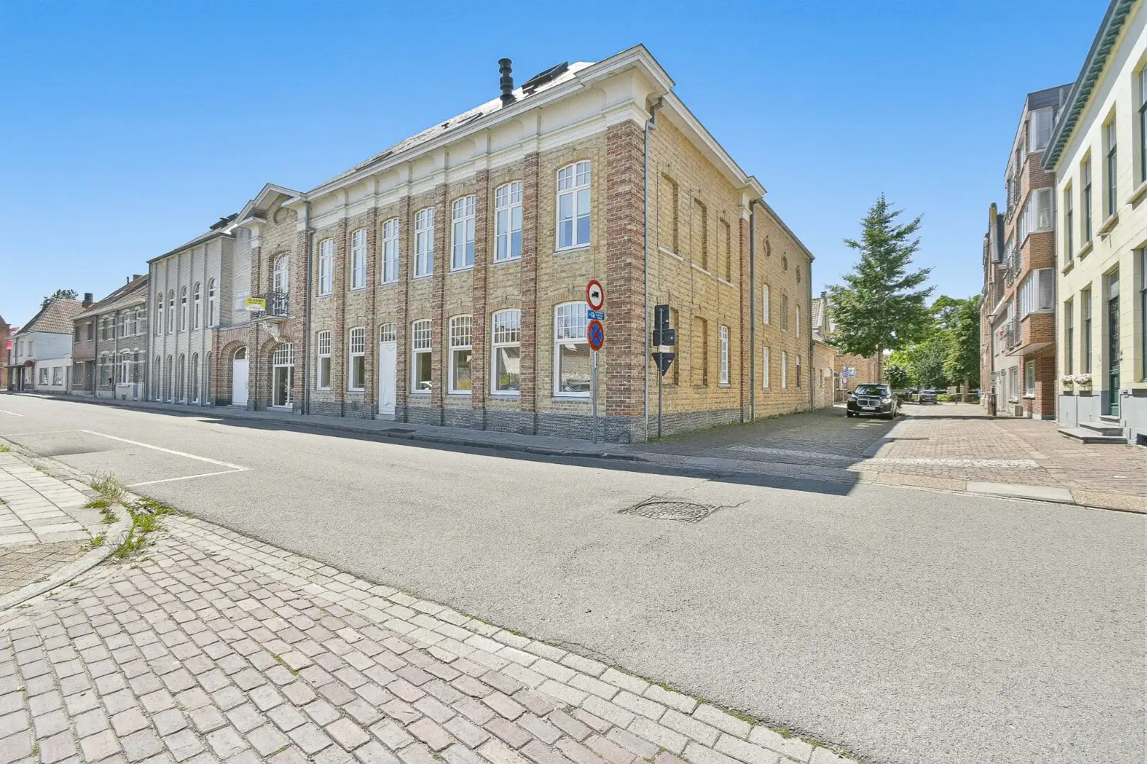Duplex-appartement in rustige residentie met twee slaapkamers en terras foto 17