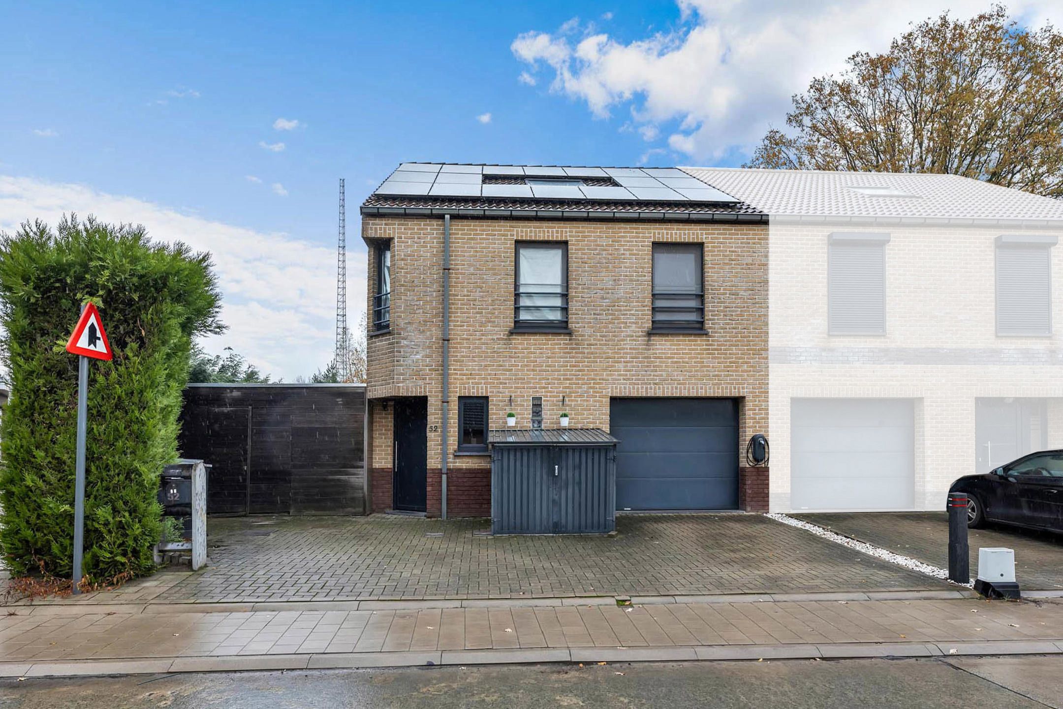 Ruime, instapklare HOB met 4 slpks, garage en tuin foto {{pictureIndex}}