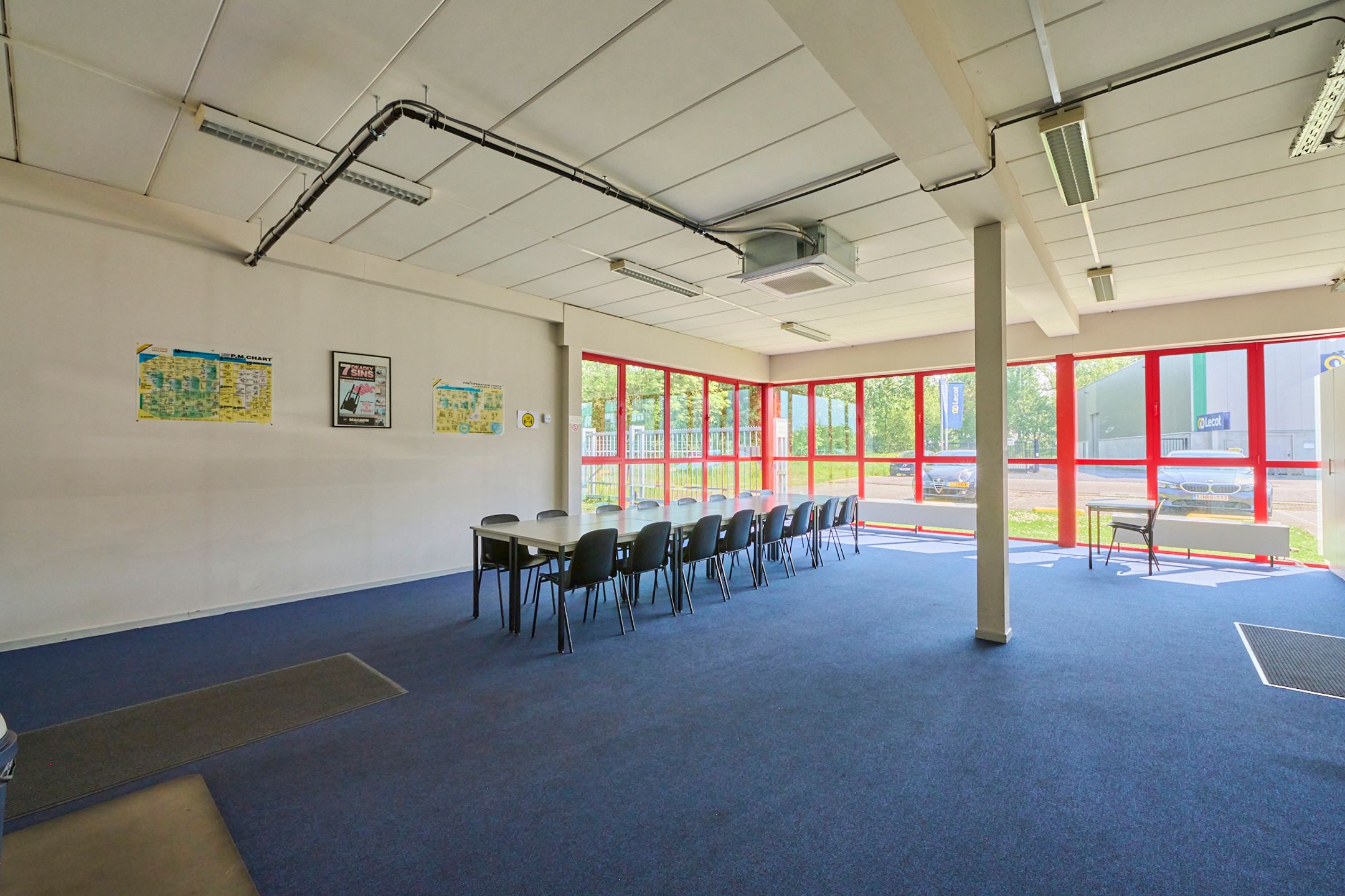  TE KOOP - HAL & KANTOOR in topconditie foto 12