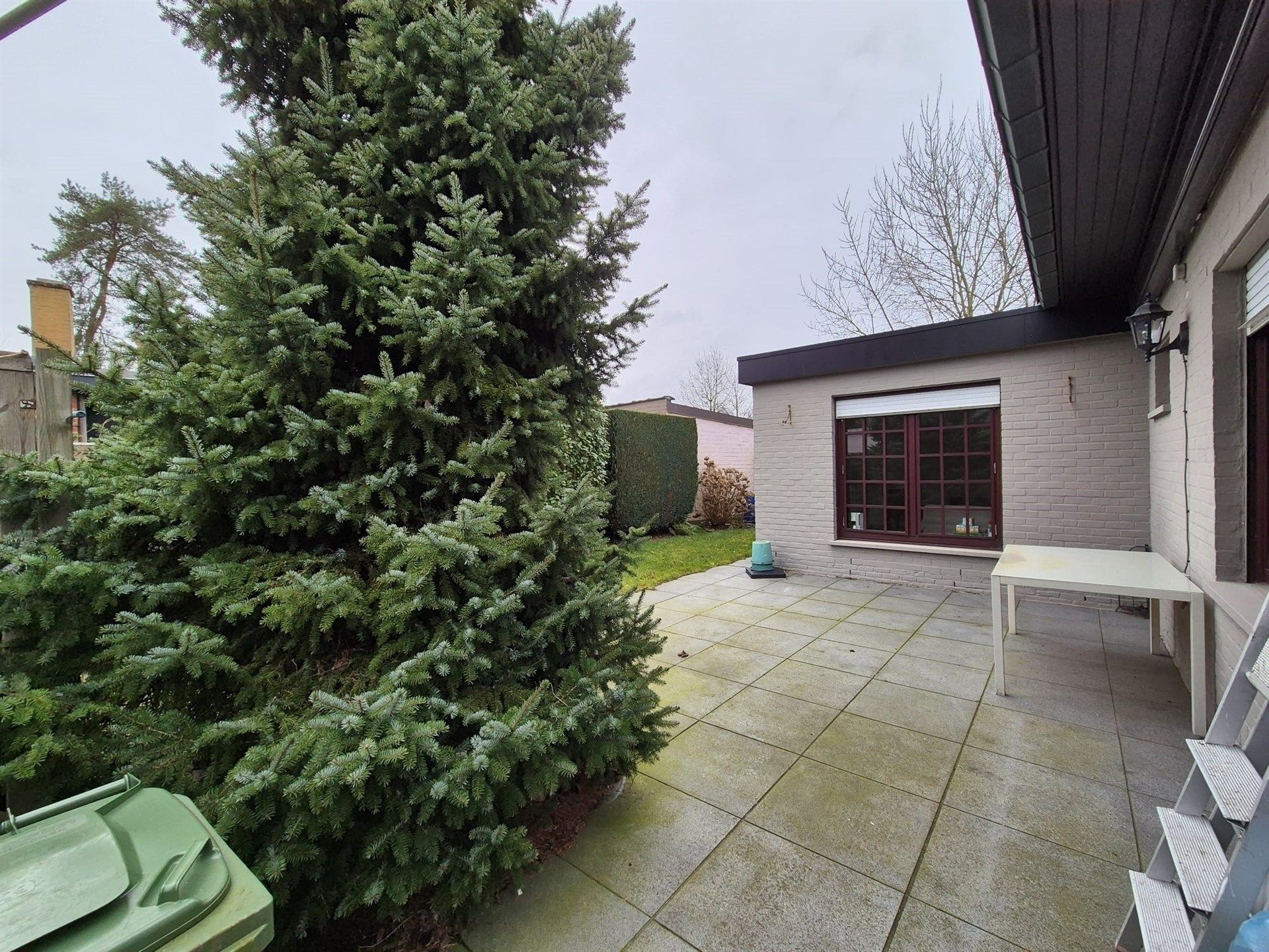 Gunstig gelegen gezellige bungalow met 3 slaapkamers. foto 11