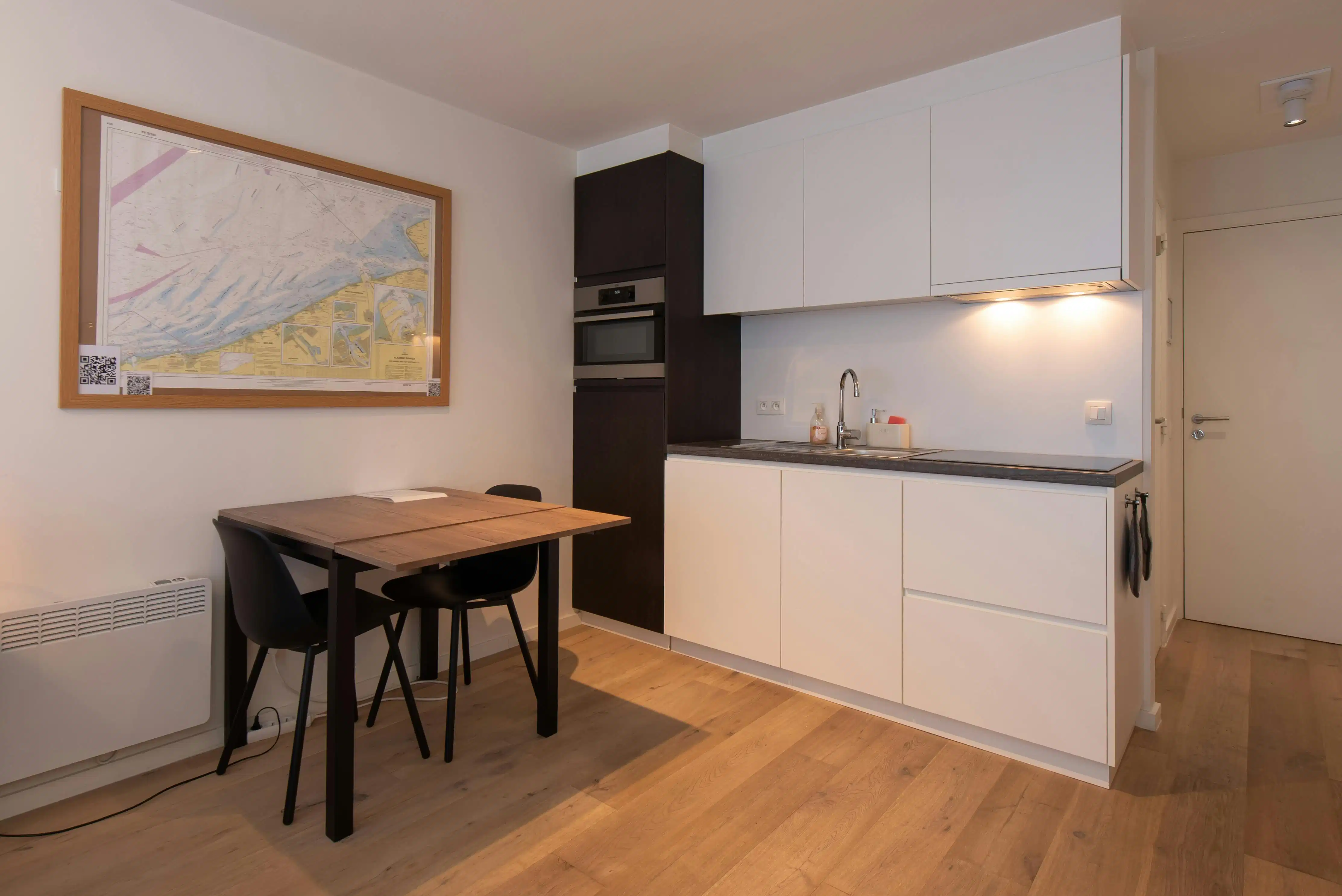 Studio met zijdelings zicht op de jachthaven foto 3