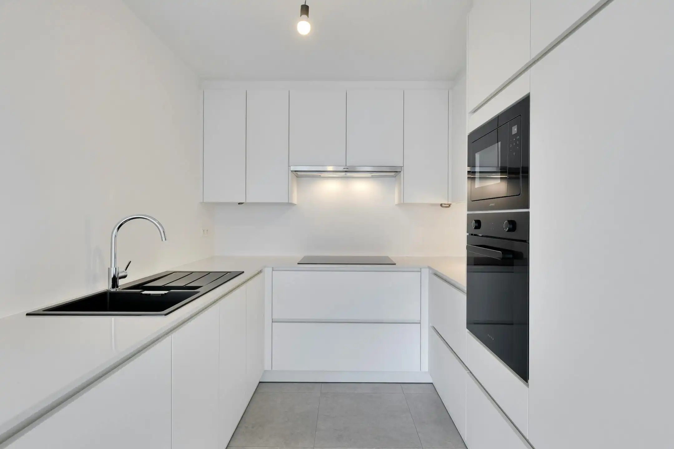 Volledig gerenoveerd appartement te koop in Roeselare  foto 5