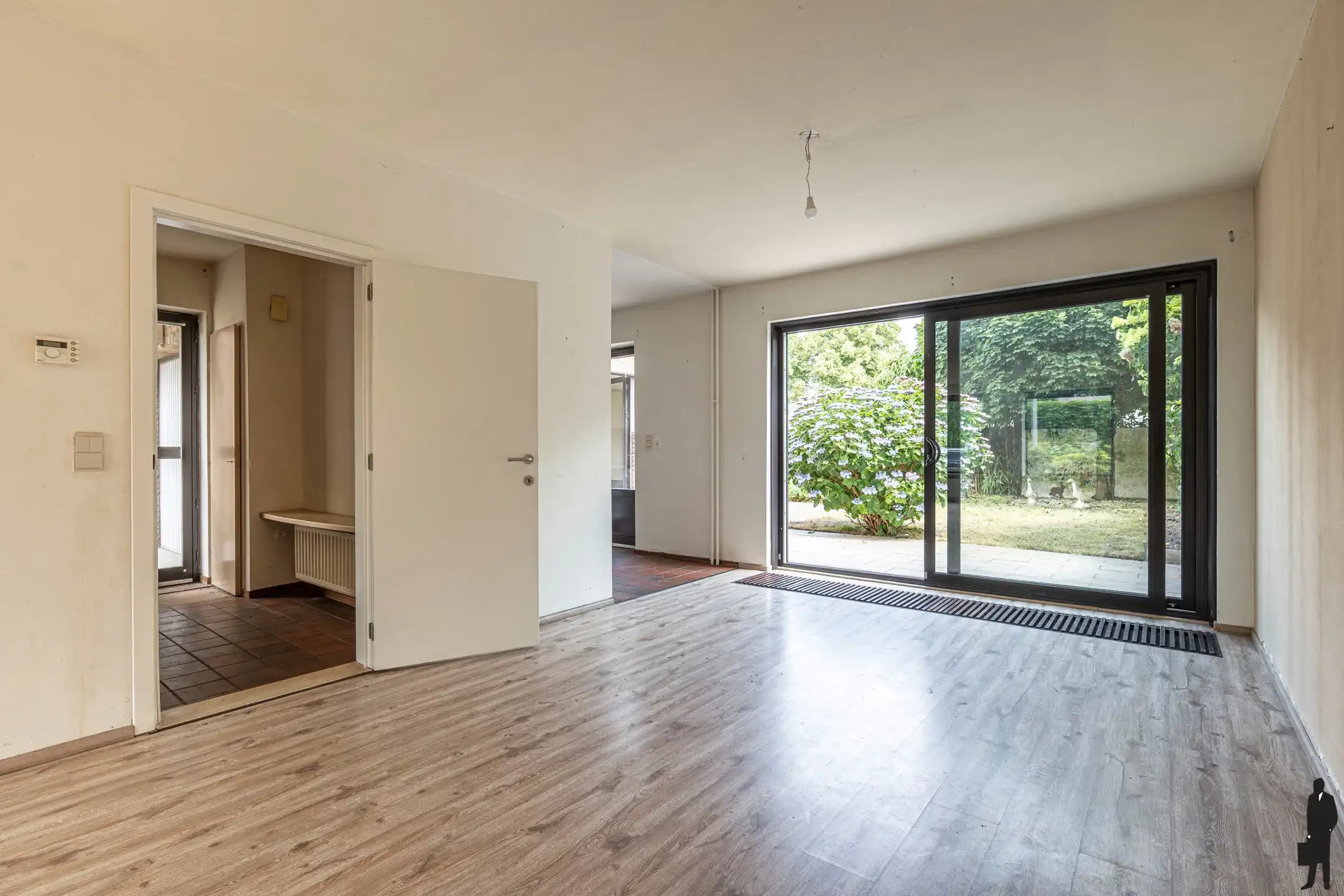 Eengezinswoning in kindvriendelijke omgeving met 4 slaapkamers en ruime garage op een perceel van ca. 318 m²! foto 13