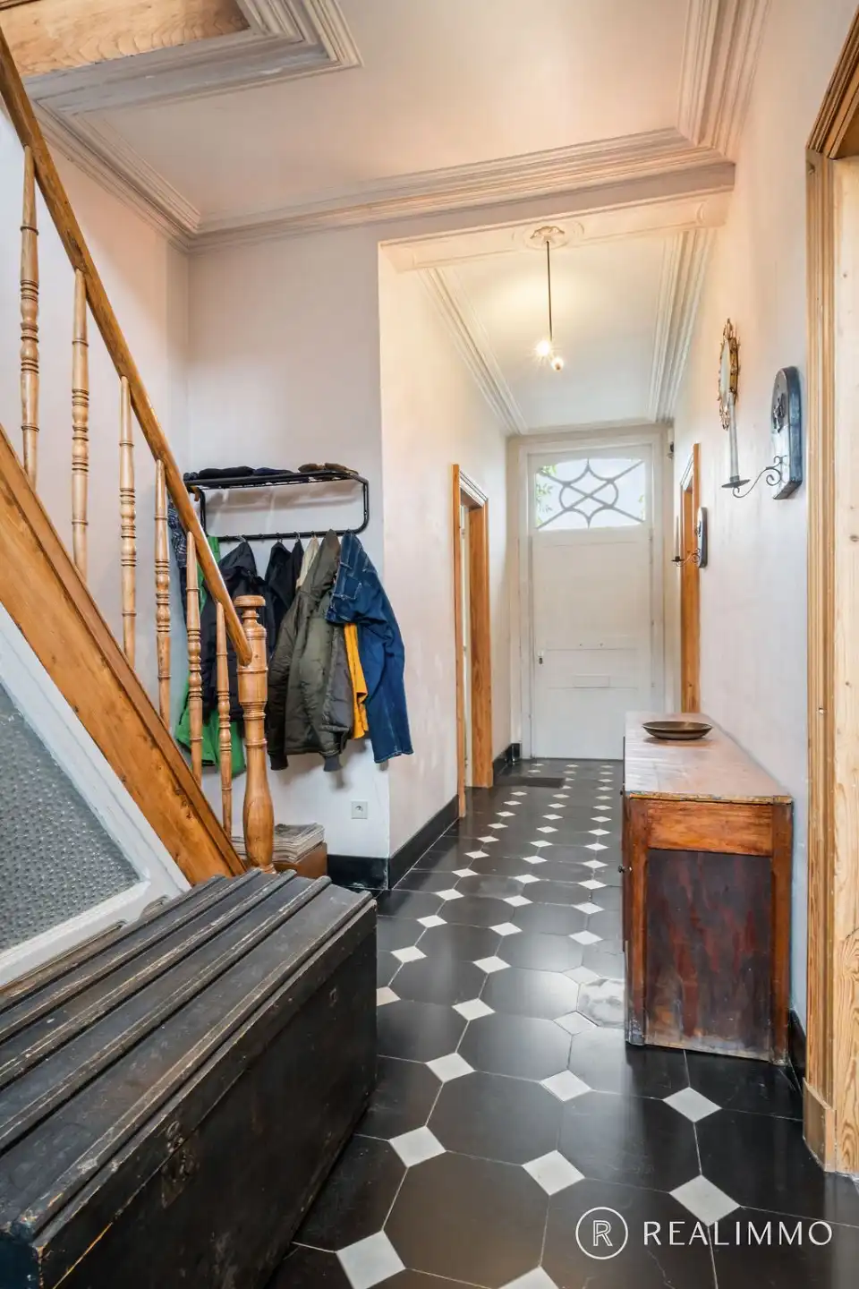 Prachtig herenhuis in Heestert met talrijke mogelijkheden foto 2