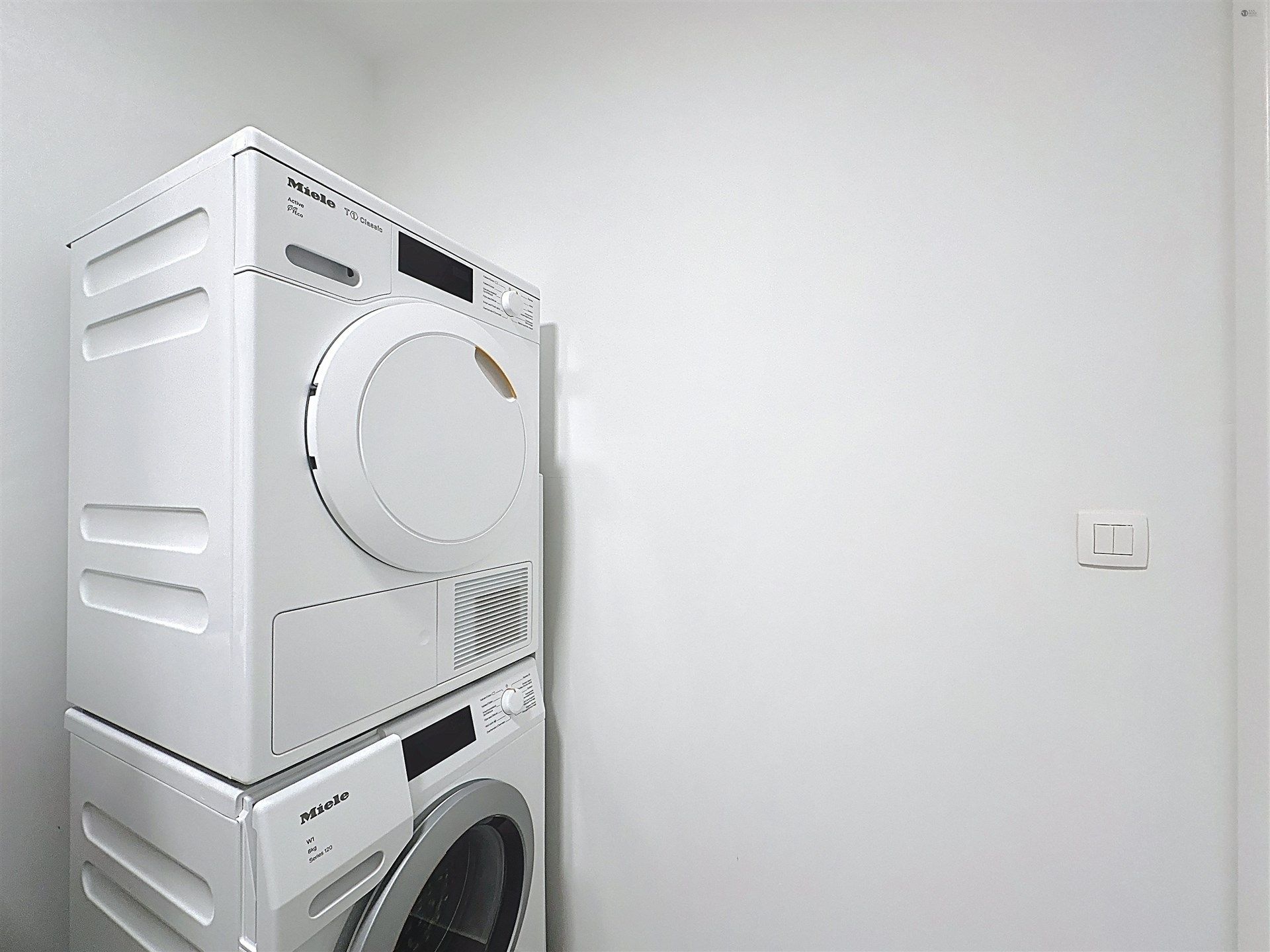 Energiezuinig appartement met staanplaats op toplocatie in Sint-Niklaas foto 12