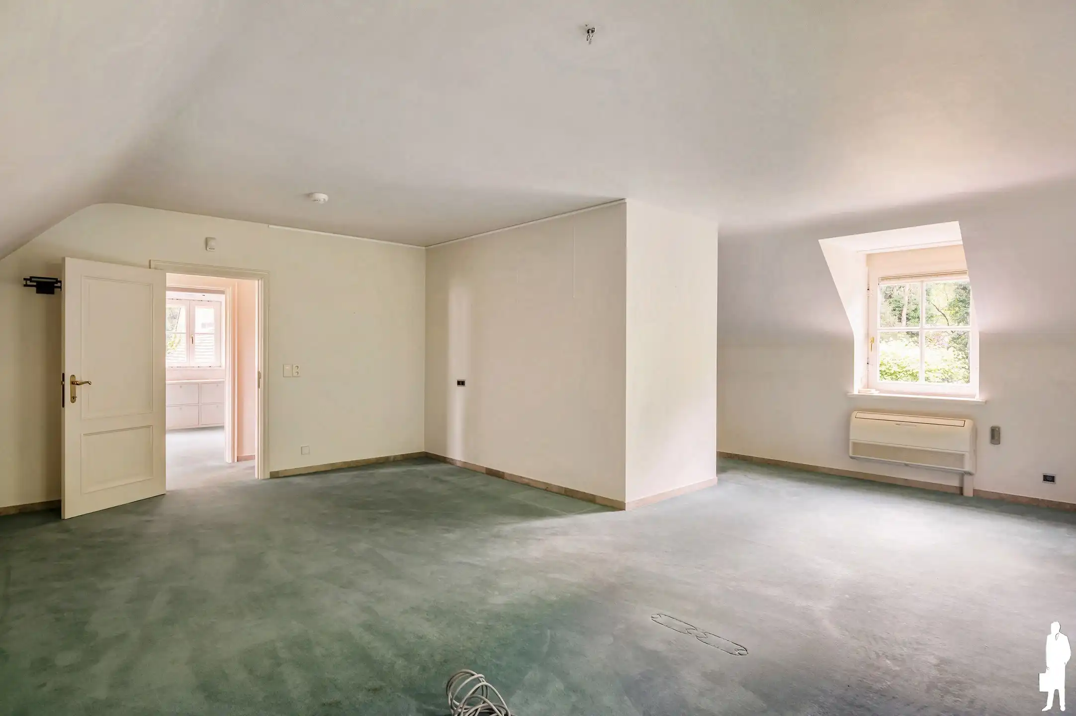 Op absolute toplocatie gelegen villa! foto 29