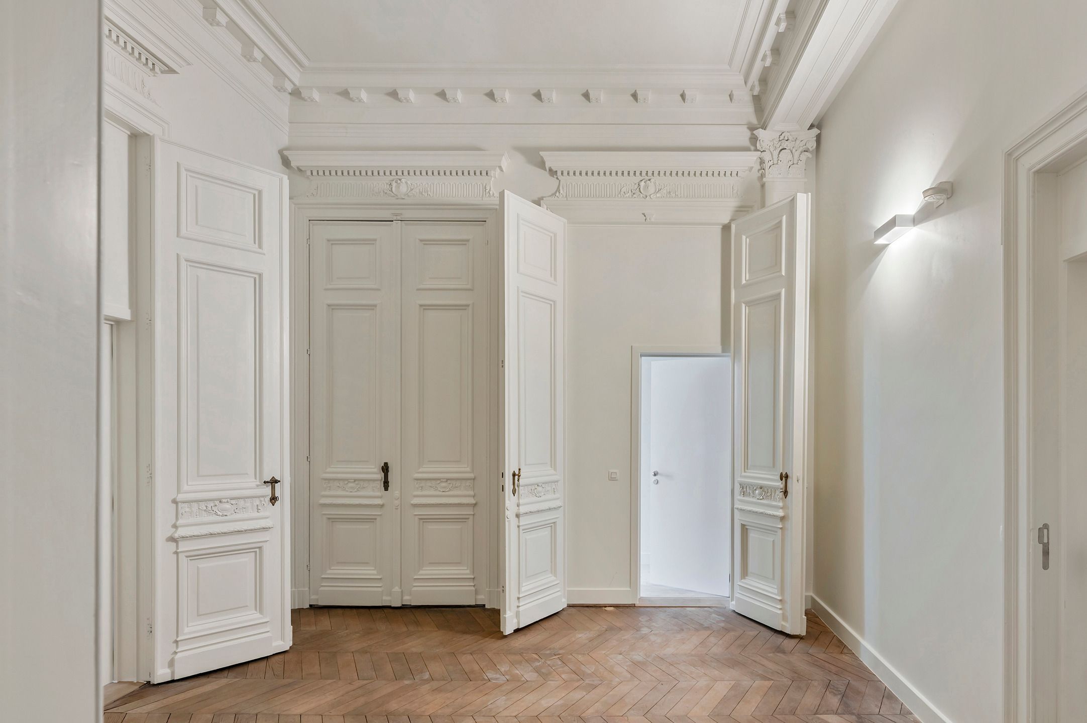 Appartement van 169m² in hart van de Turnhoutse winkelstraat foto 2