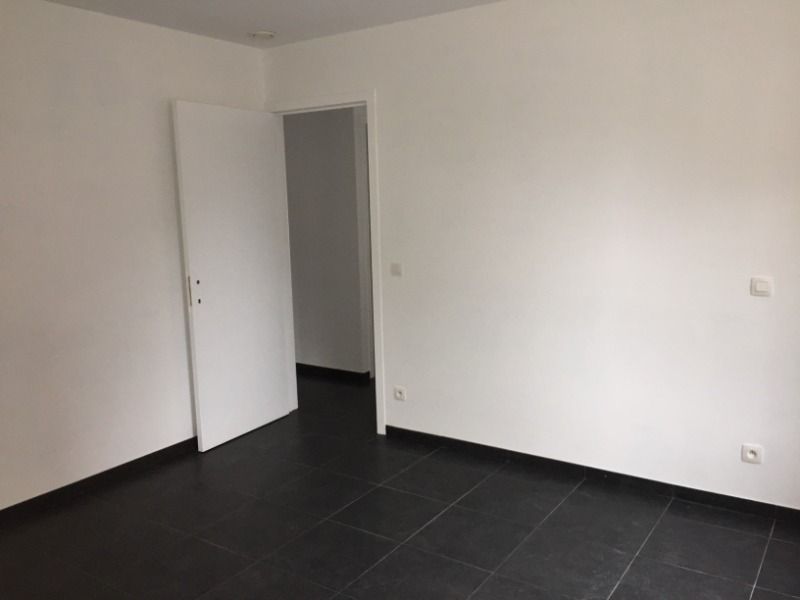 Recent, instapklaar 2-slpk appartement met terras/tuin en 2 parkeerplaatsen foto 4