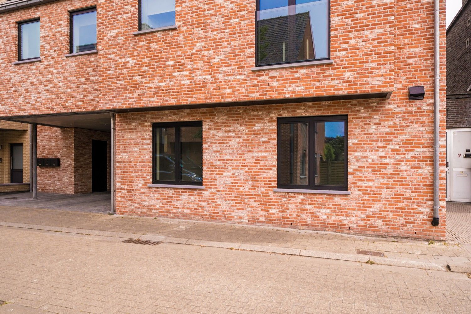 Nieuwbouw gelijkvloers appartement met mooie afwerkingsgraad! foto 21
