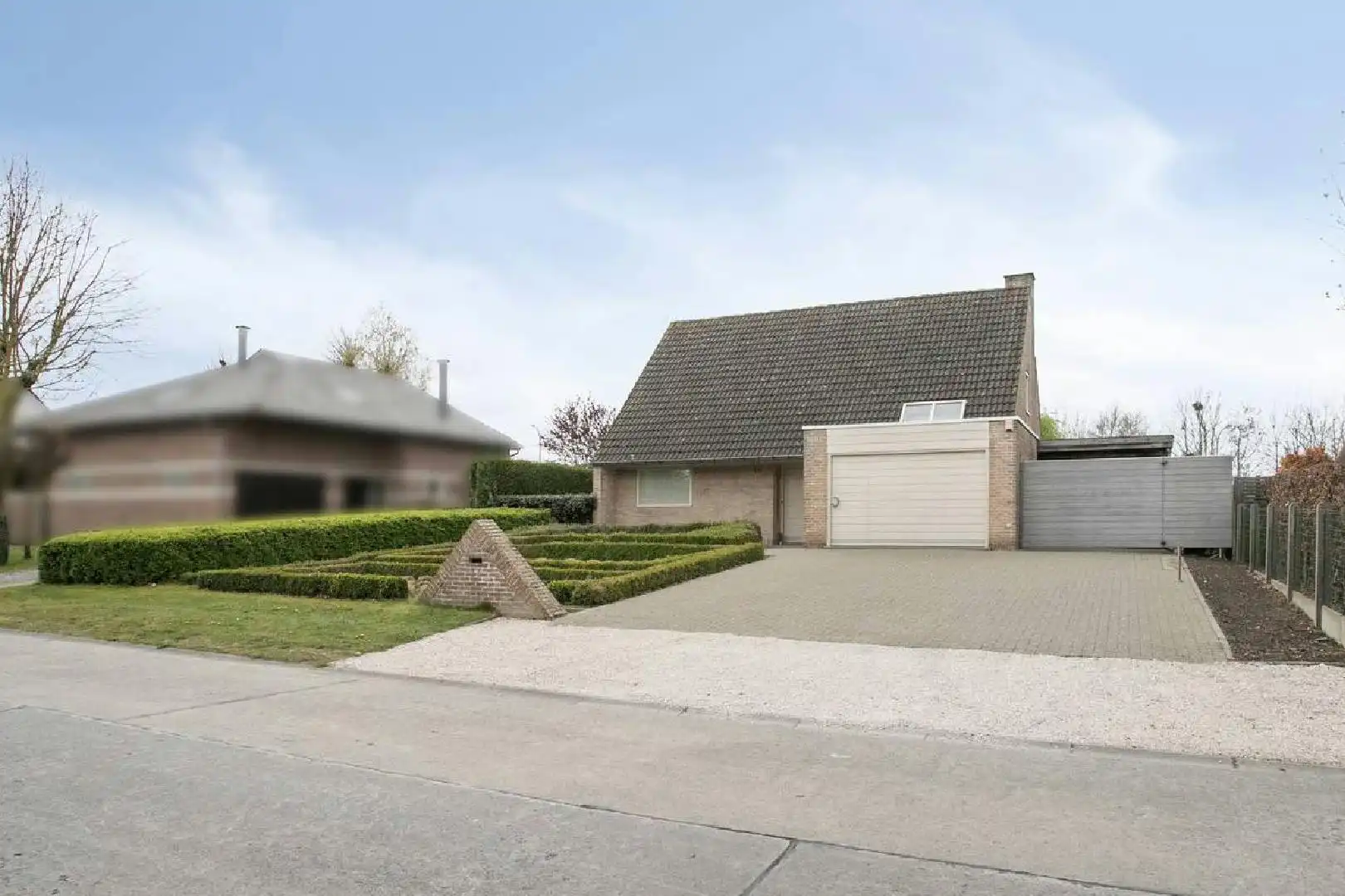 Alleenstaand huis op topligging te koop in Waregem foto 2