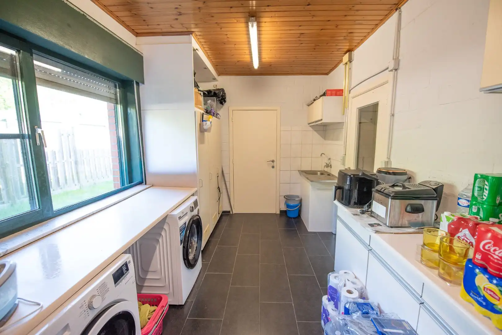 Ruime woning in "De Piste" met garage & tuin te huur! foto 14