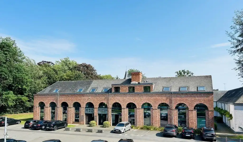 Gemeubelde kantoren in Axxes Business Center in Merelbeke foto {{pictureIndex}}