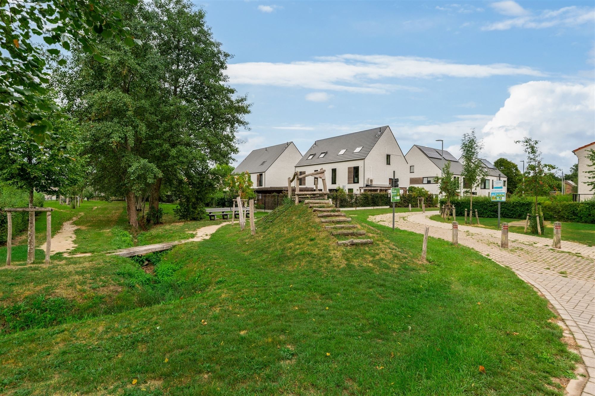 Energiezuinige woning, uiterst gunstig gelegen te Sint-Katelijne-Waver foto 15