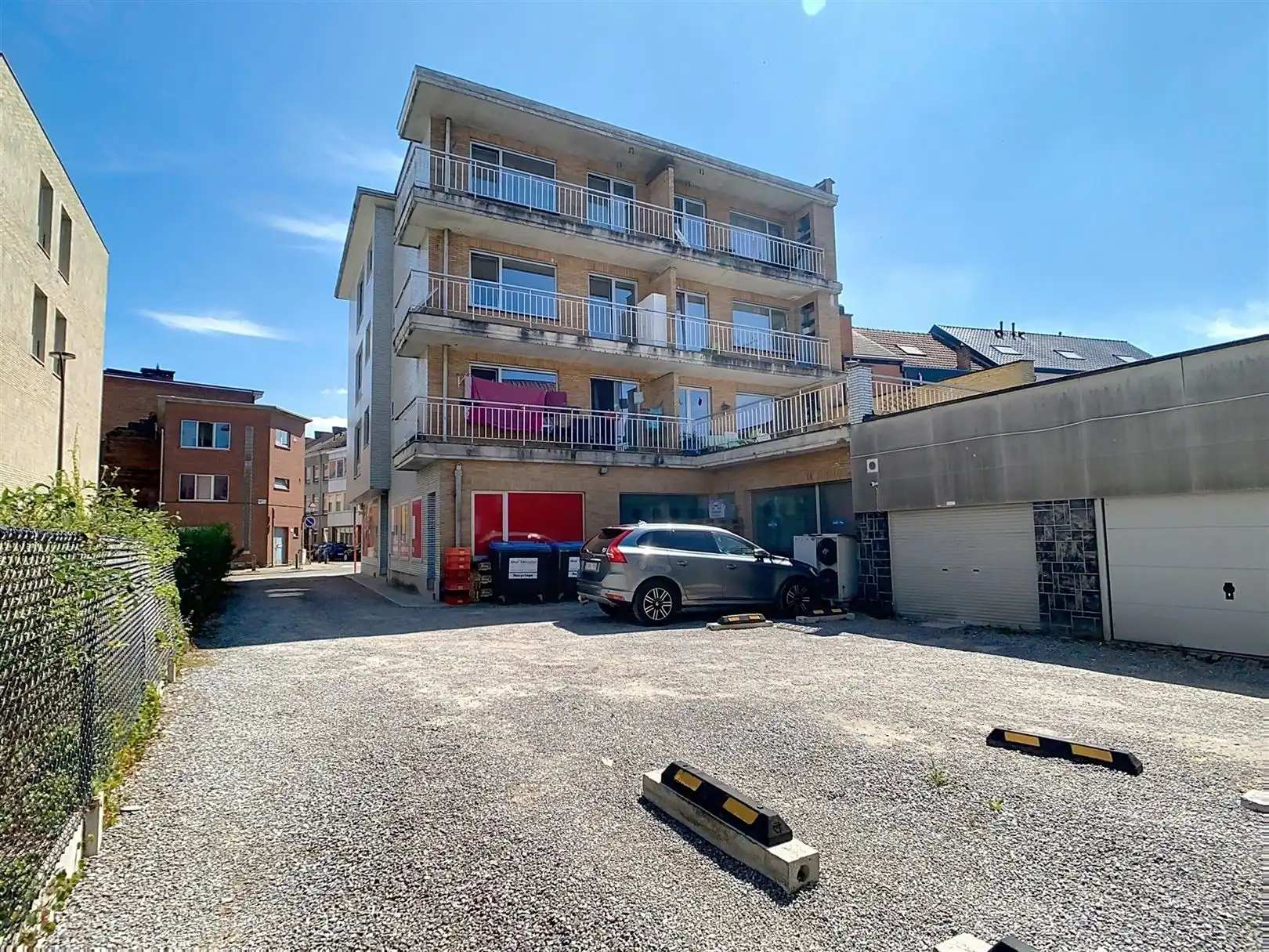 Ruim APP 3e V, 2 slpks, terras en kelder foto 3