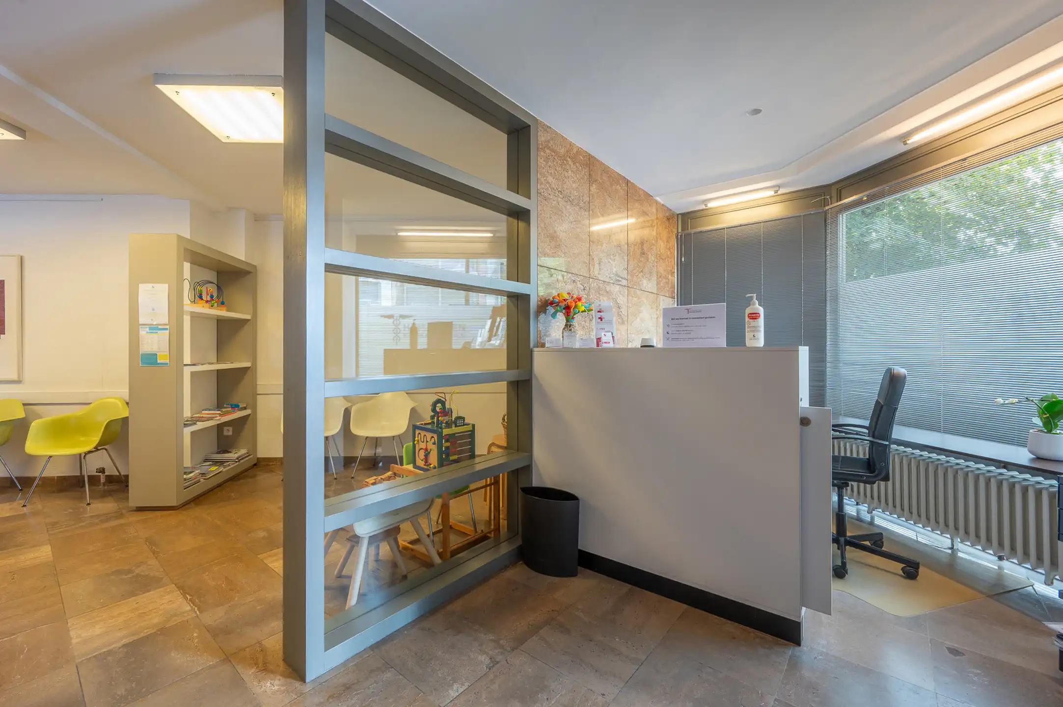 Handelspand van 210 m² op topligging in de Gouden Driehoek.. foto 10