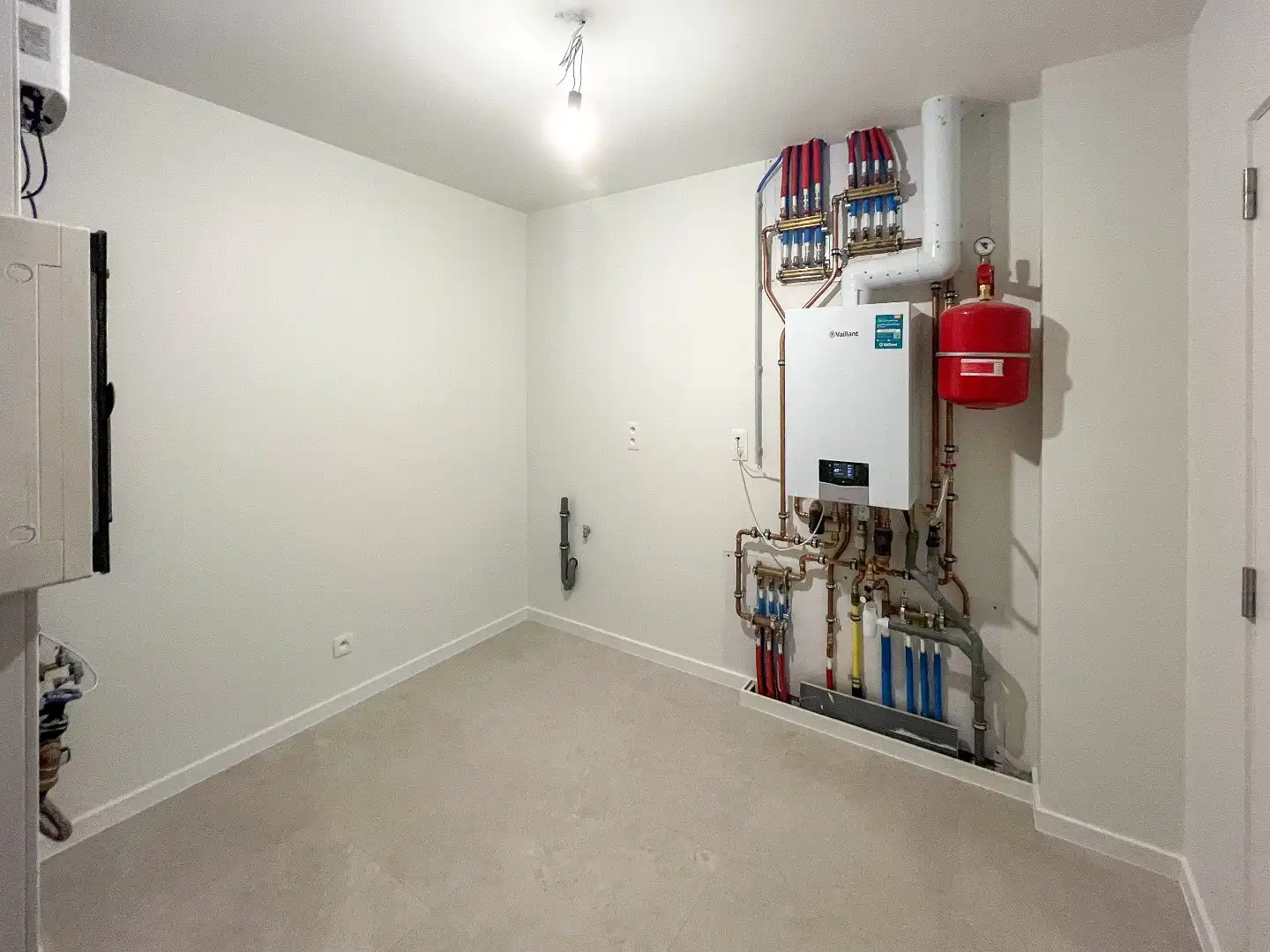 Halfopen nieuwbouwwoning met 3 slaapkamers foto 10