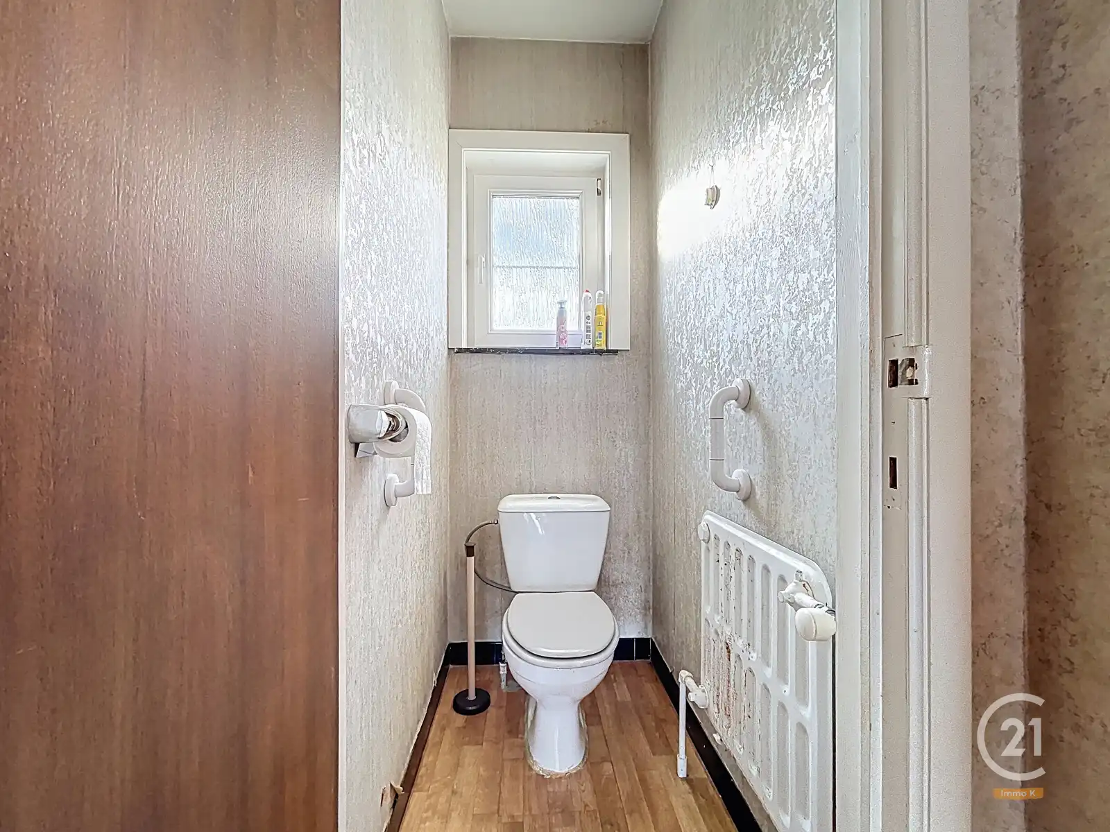 Ruime gelijkvloerse woning met 4 slpks, garage en tuin foto 17