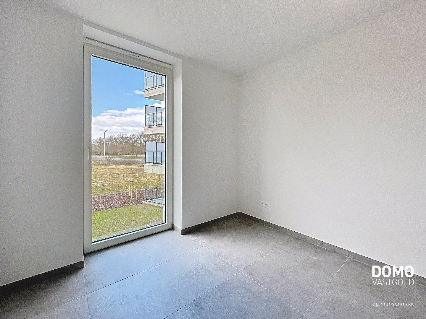 VERKOOP ONDER REGISTRATIERECHTEN!! NIEUWBOUWAPPARTEMENT MET 2 SLAAPKAMERS EN TERRAS TE HALEN foto 13